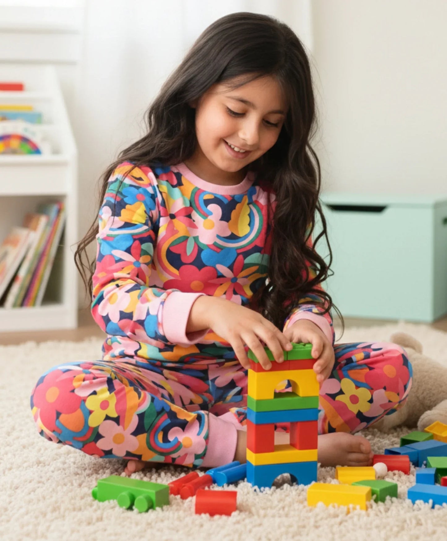 FUN FLORAL FLEECE SWEATSHIRT JOGGER SET - PINK