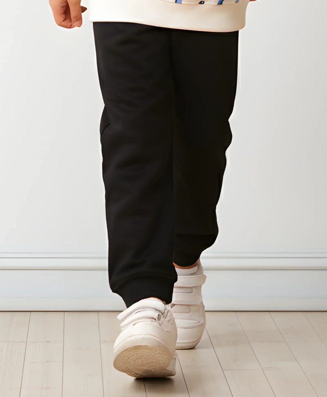 BLACK FLEECE WARM BOYS JOGGER - BLACK - Anthrilo 