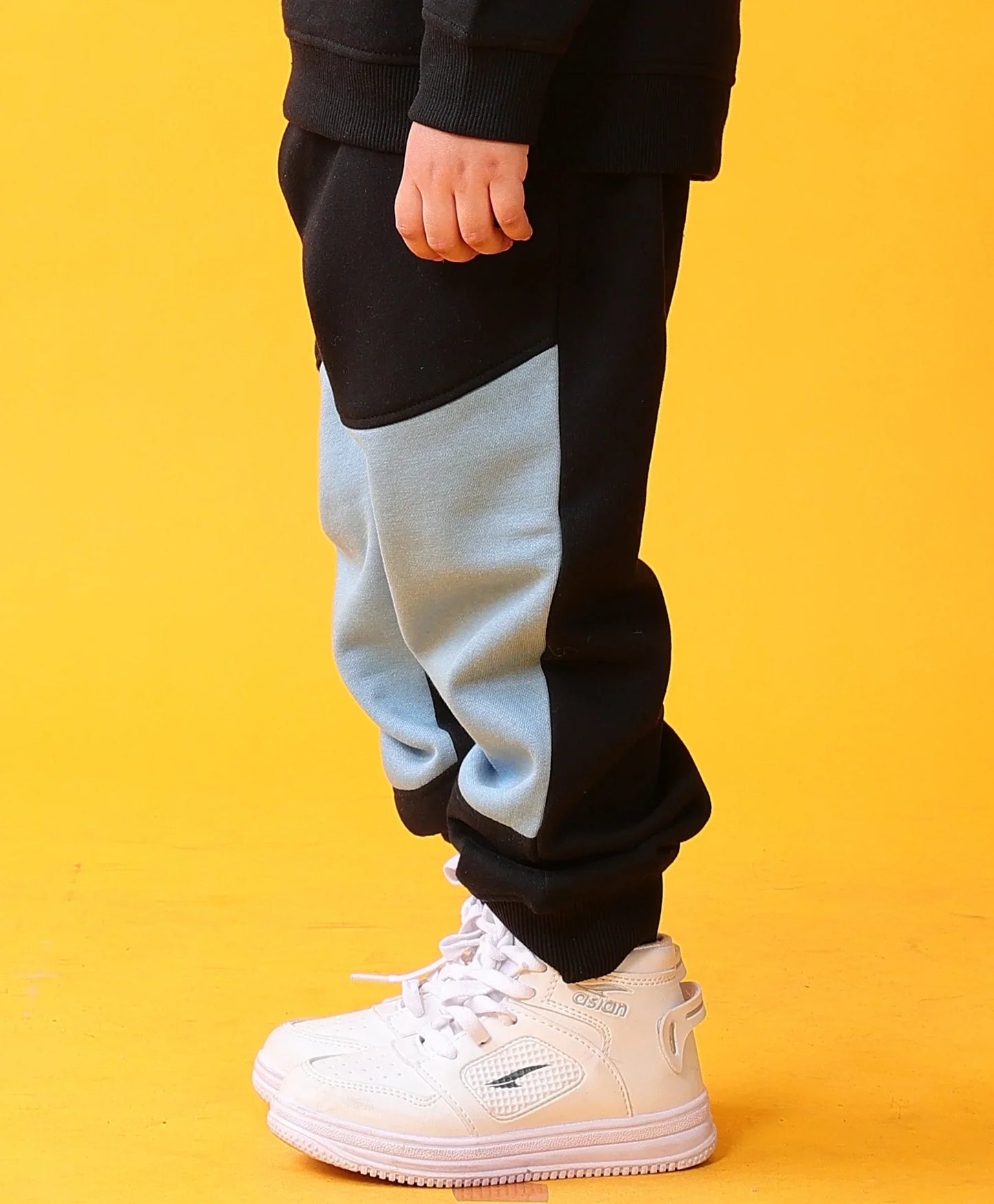 BLACK BLUE INTERLOCK BOYS FLEECE JOGGER - BLACK
