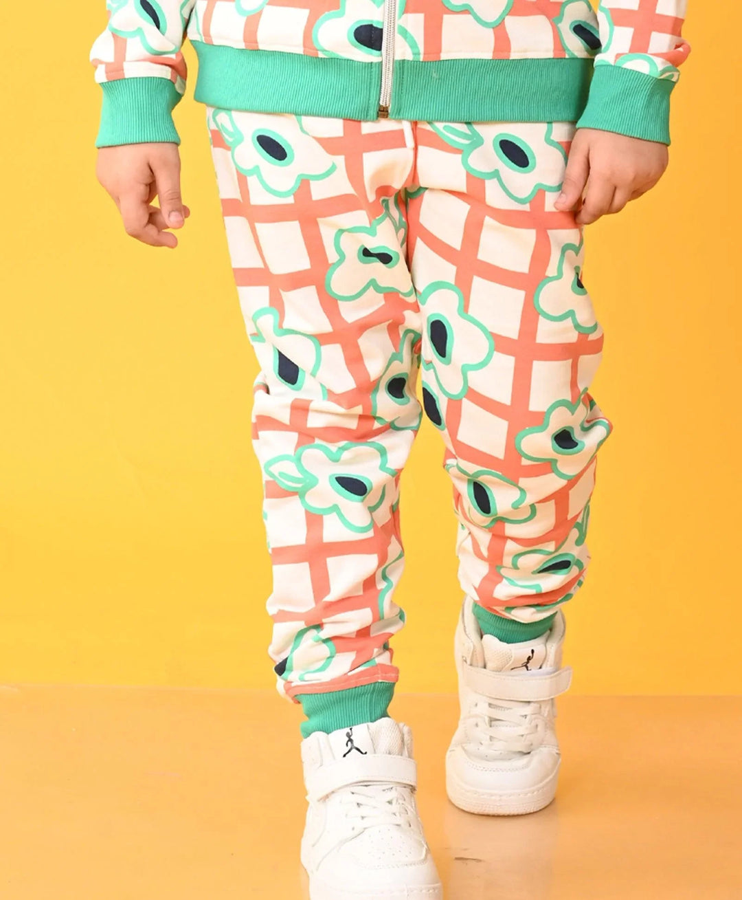 FLORAL CHECK FLEECE GIRLS JOGGER - WHITE - Anthrilo 