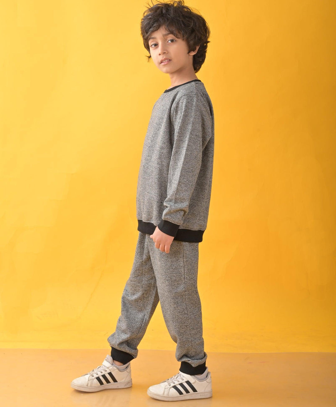 BLACK SPACE DYED SWEATSHIRT JOGGER SET - BLACK - Anthrilo 