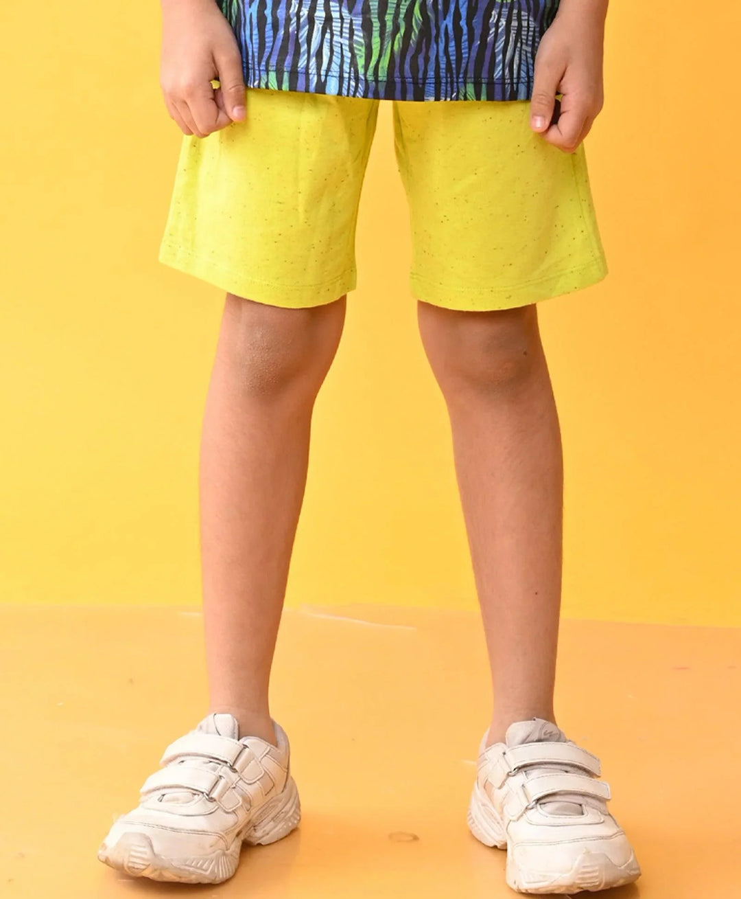 YELLOW BOYS SHORTS - YELLOW - Anthrilo 