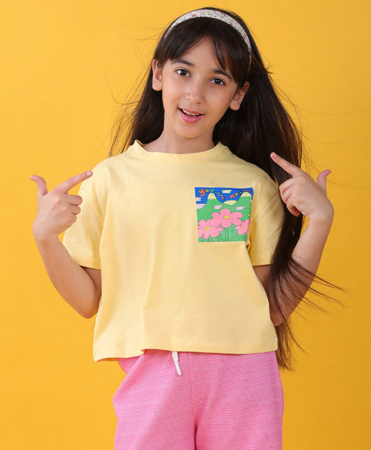 YOU ARE MAGIC YELLOW GIRLS T-SHIRT - YELLOW