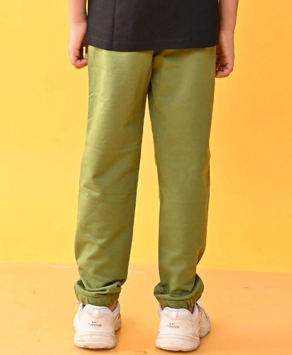 BASKETBALL OLIVE BOYS SUMMER JOGGER - GREEN - Anthrilo 