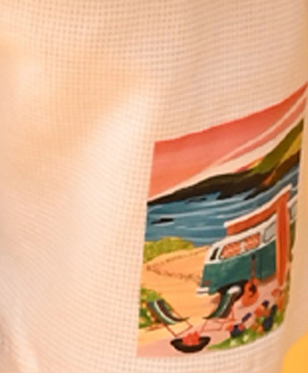 Surfboard White Texture Shorts - White - Anthrilo 