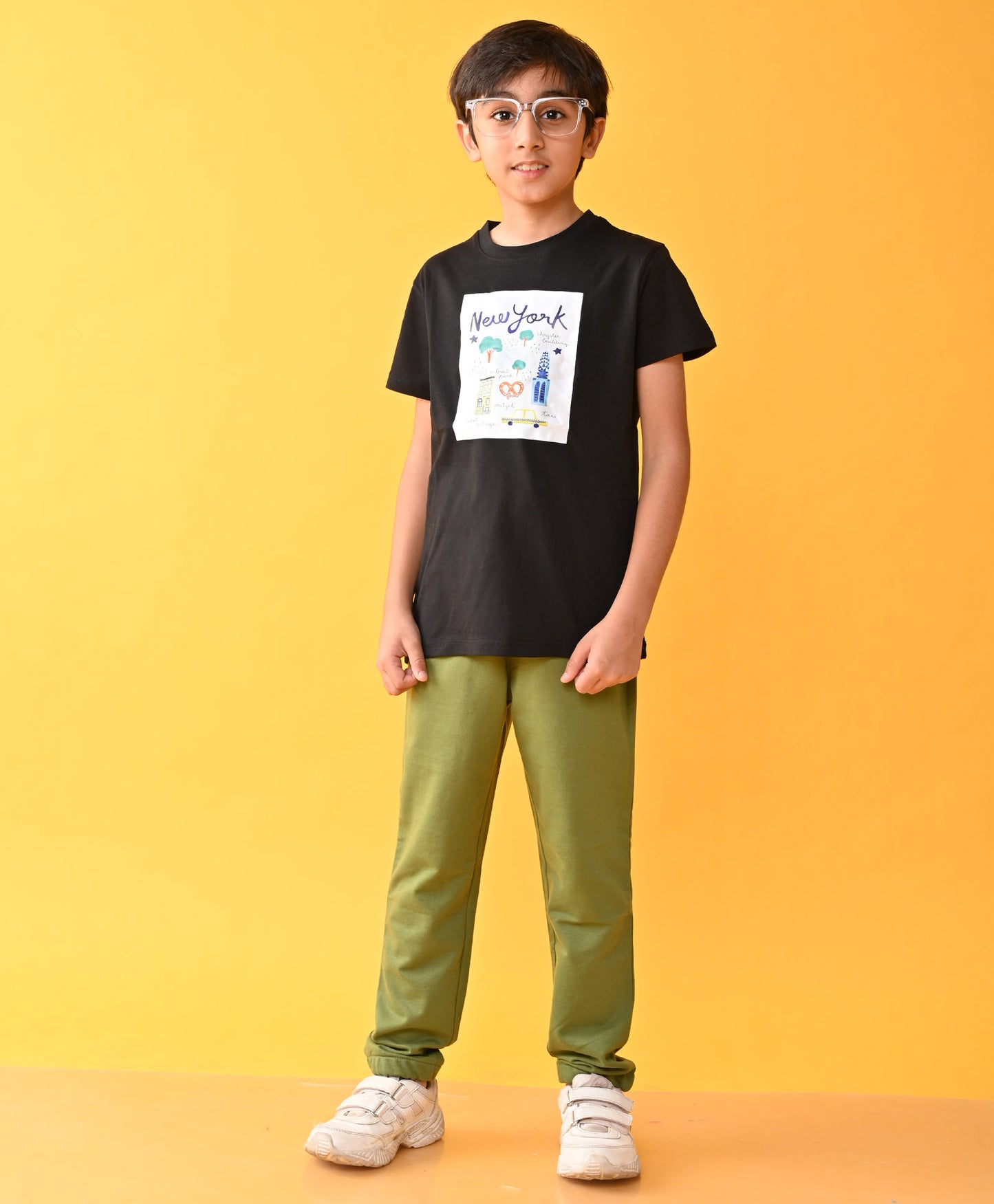 NEW YORK BLACK OLIVE SUMMER BOYS JOGGER SET - BLACK/OLIVE