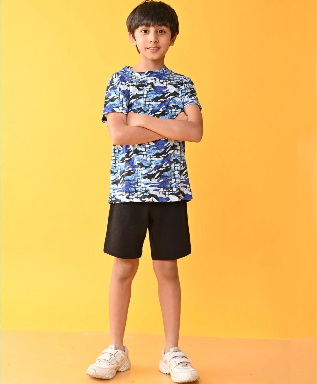GRAFITTI CAMO BLACK STRIPED SHORTS SET - WHITE/BLACK - Anthrilo 
