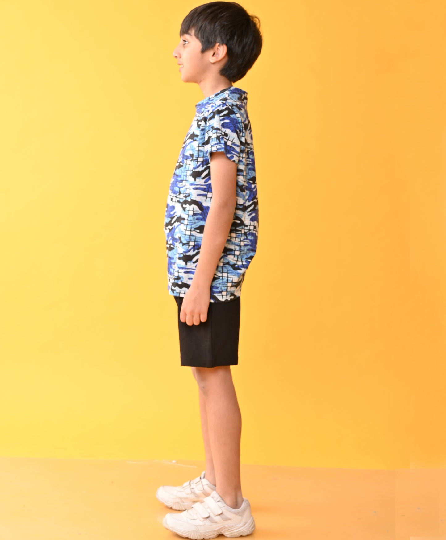 GRAFITTI CAMO BLACK STRIPED SHORTS SET - WHITE/BLACK