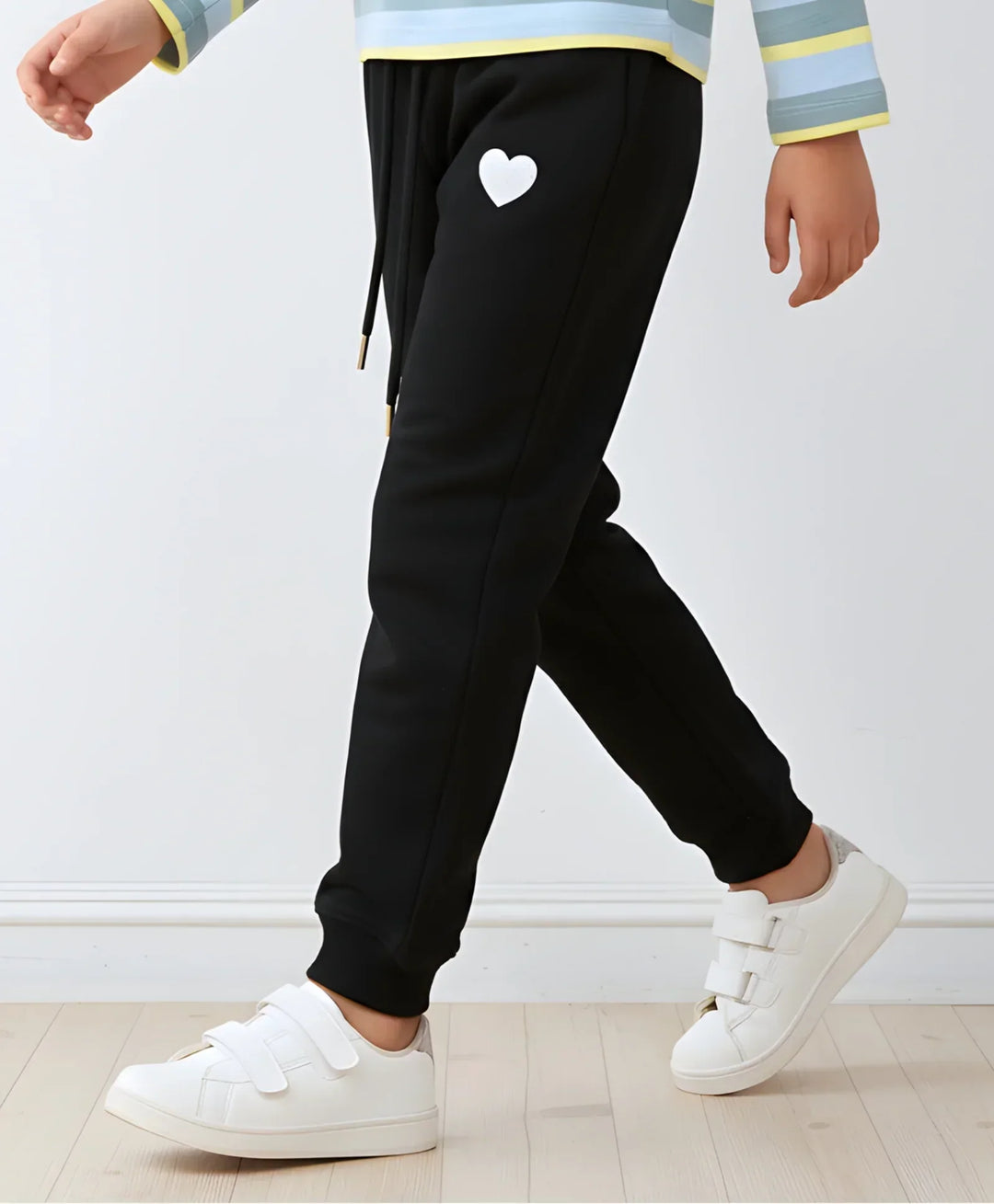 BLACK HEART WARM FLEECE GIRLS JOGGER - BLACK - Anthrilo 