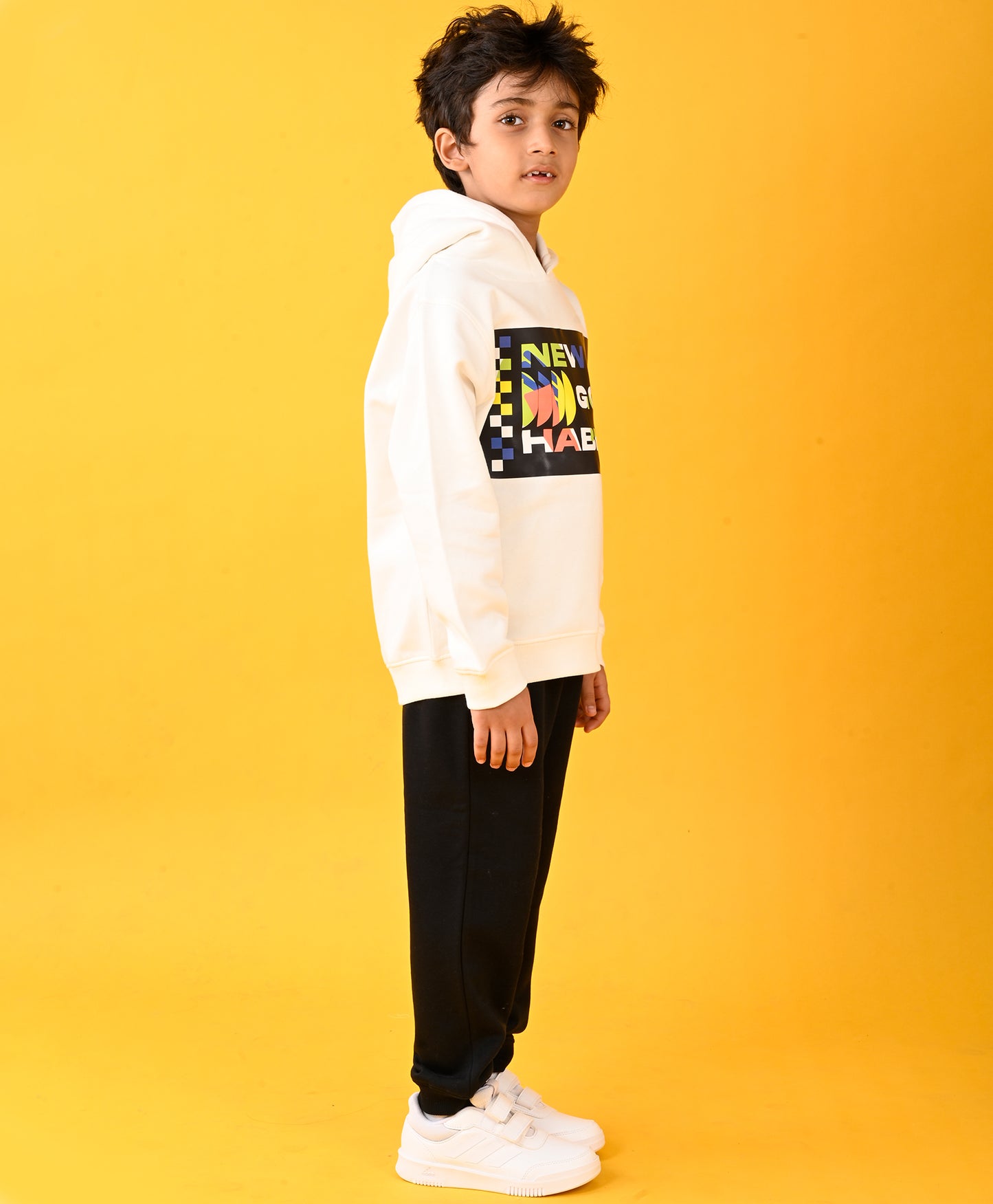 NEW GOOD HABITS HOODIE AND BLACK FLEECE JOGGER SET - WHITE/BLACK