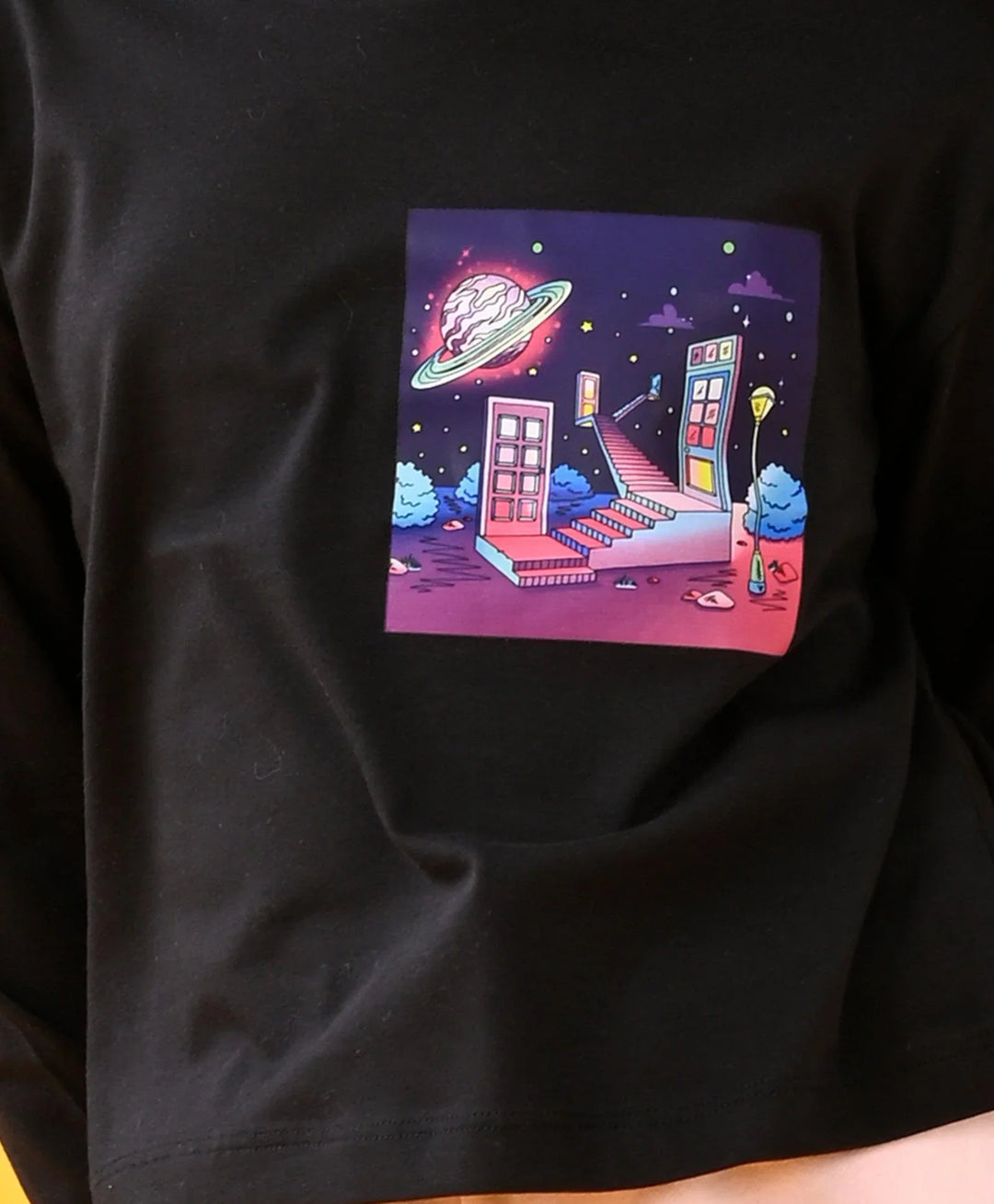 PLANET LONG SLEEVES BLACK T-SHIRT - BLACK - Anthrilo 