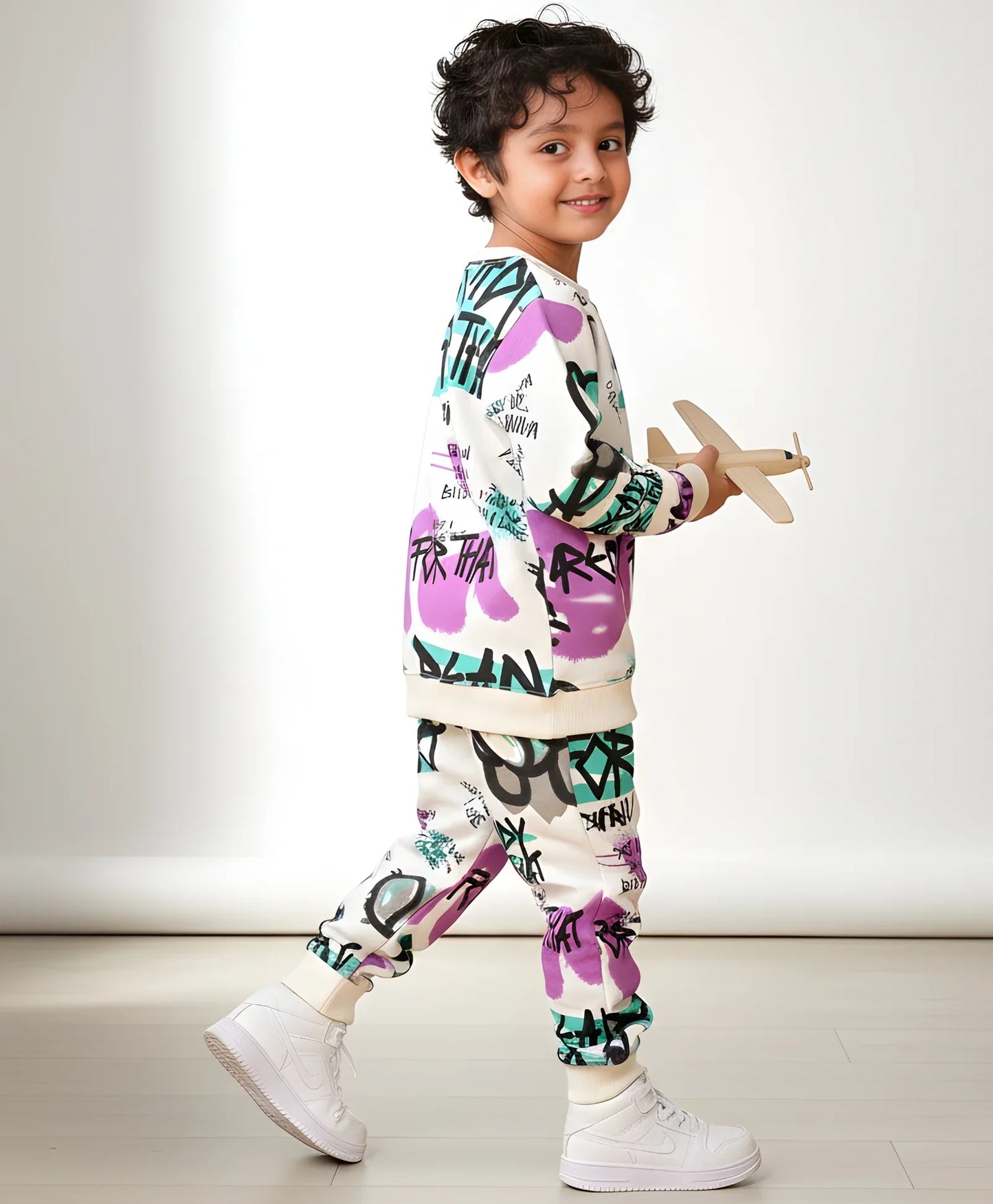 READY FOR THAT ROUND NECK BOYS FLEECE SWEATSHIRT JOGGER SET - WHITE