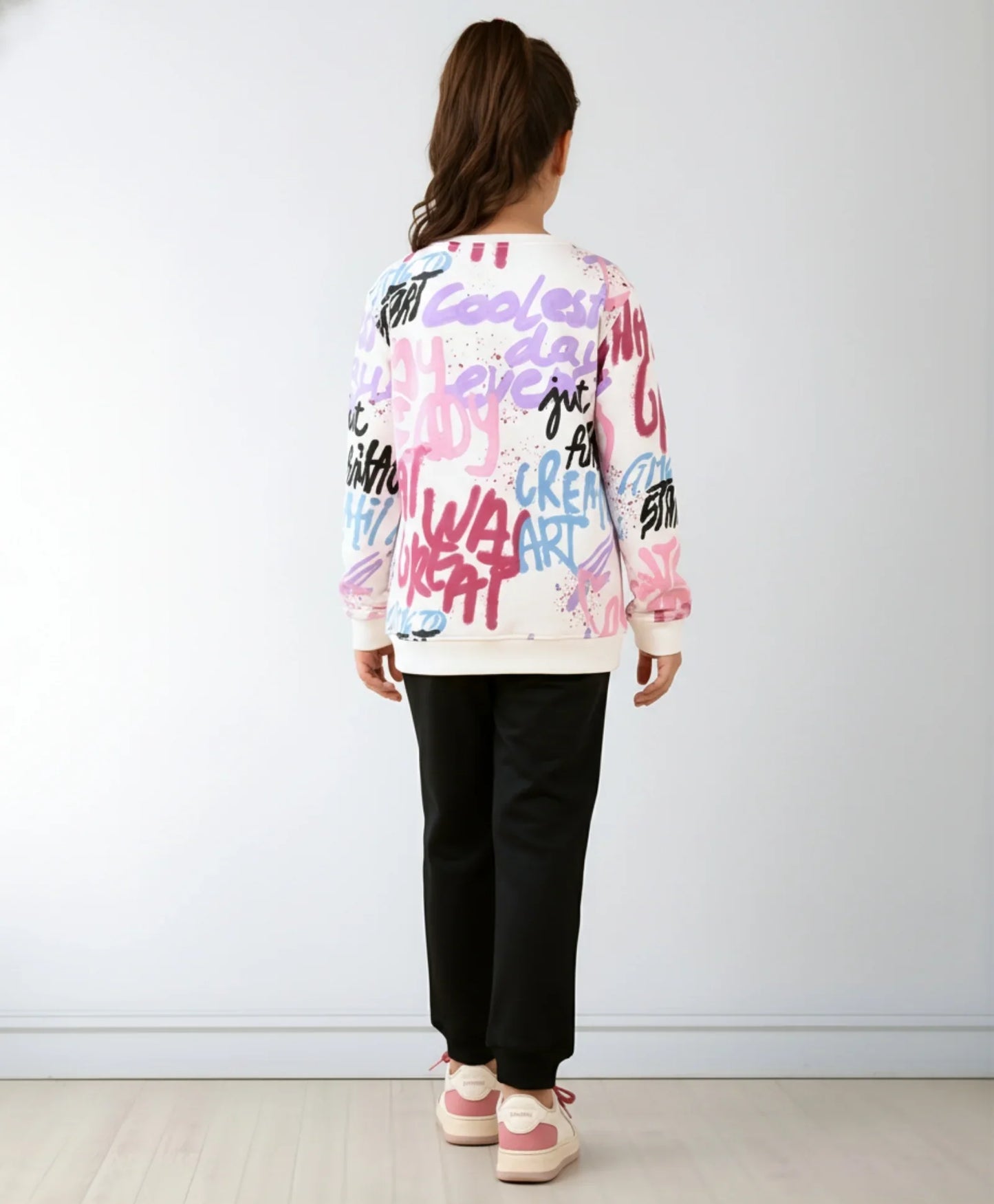 CREATE ART FUN FLEECE SWEATSHIRT AND BLACK JOGGER SET - WHITE/BLACK