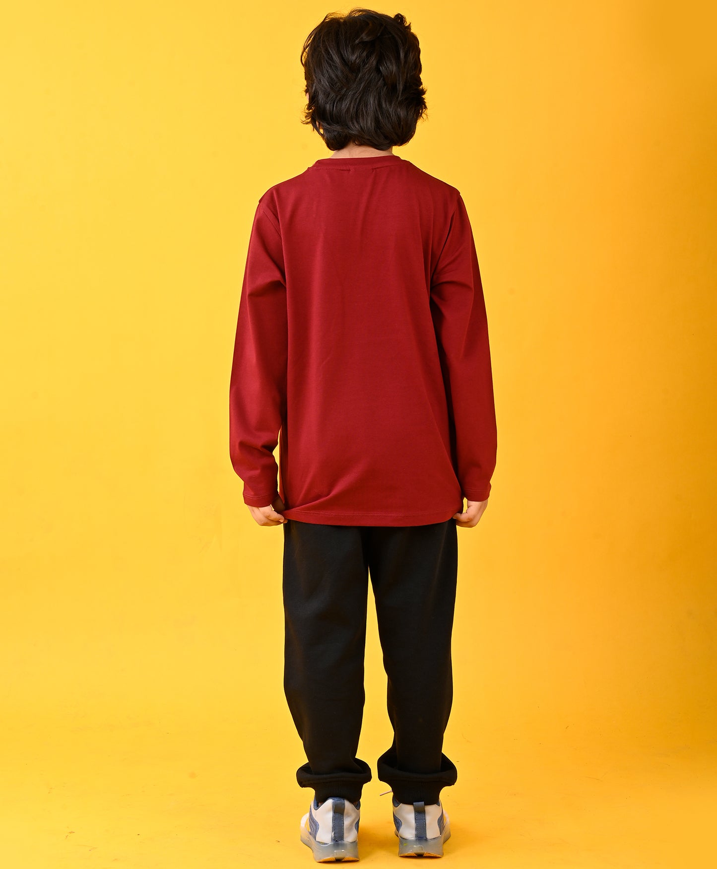 SPORTY COLLECTION DEEP RED TSHIRT AND BLACK FLEECE JOGGER SET - RED/BLACK