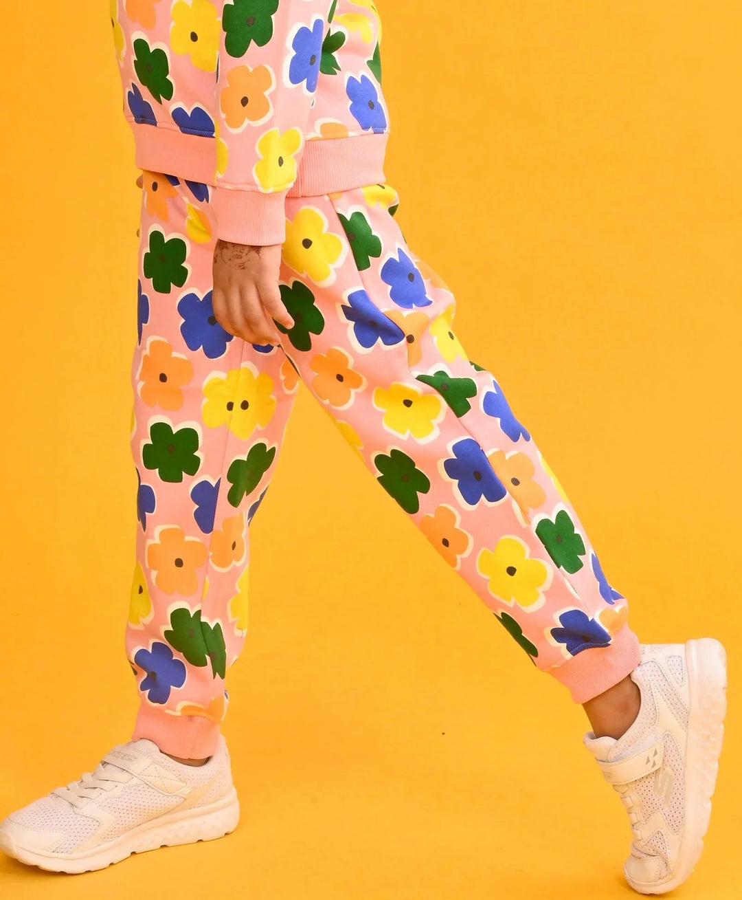 PINK FLOWERS GIRLS FLEECE JOGGER - PINK - Anthrilo 