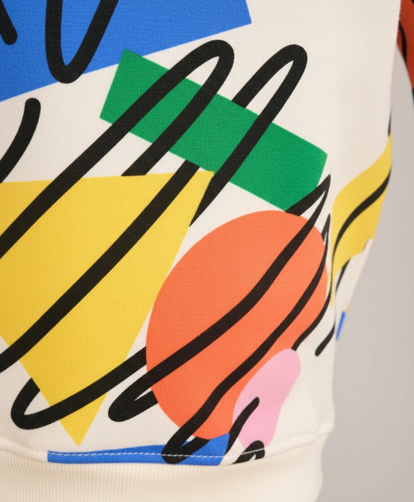 SHAPES PRINT FLEECE BOYS SWEATSHIRT - WHITE