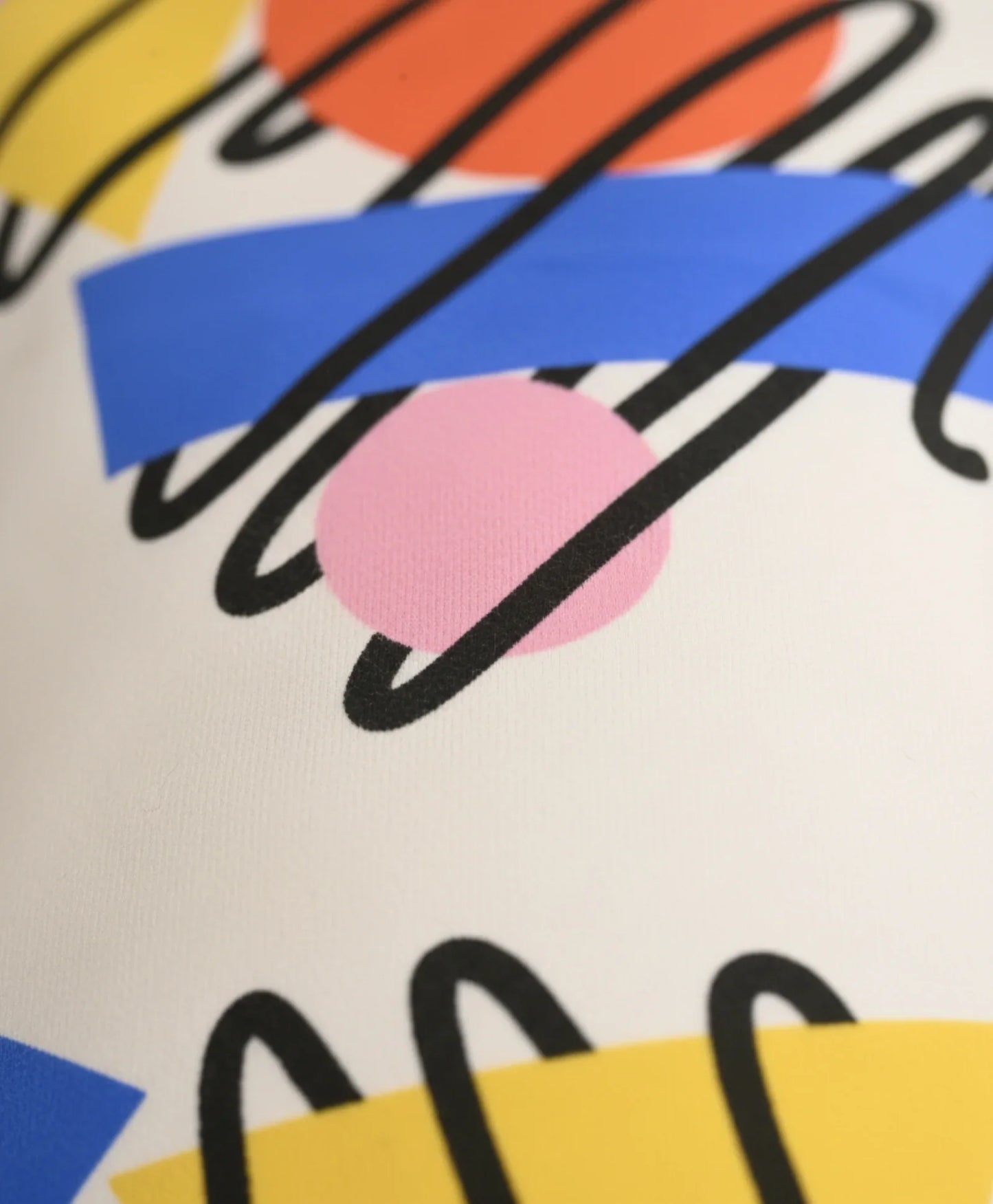 SHAPES PRINT GIRLS SWEATSHIRT PINK HEART FLEECE JOGGER SET - WHITE/PINK