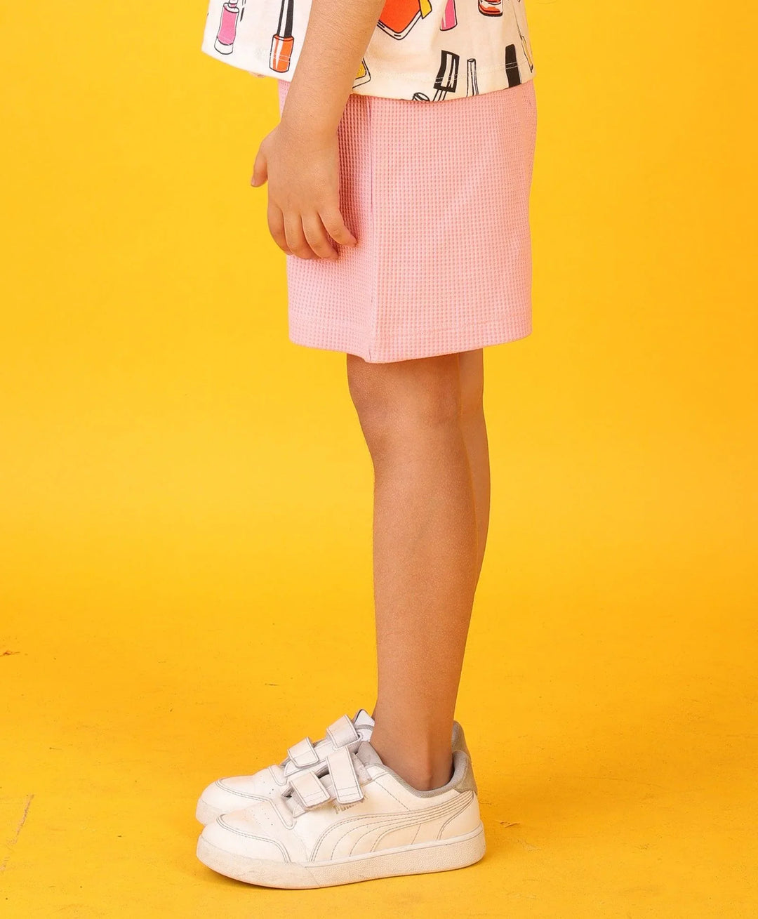 PRETTY PINK TEXTURE GIRLS SHORTS - PINK - Anthrilo 