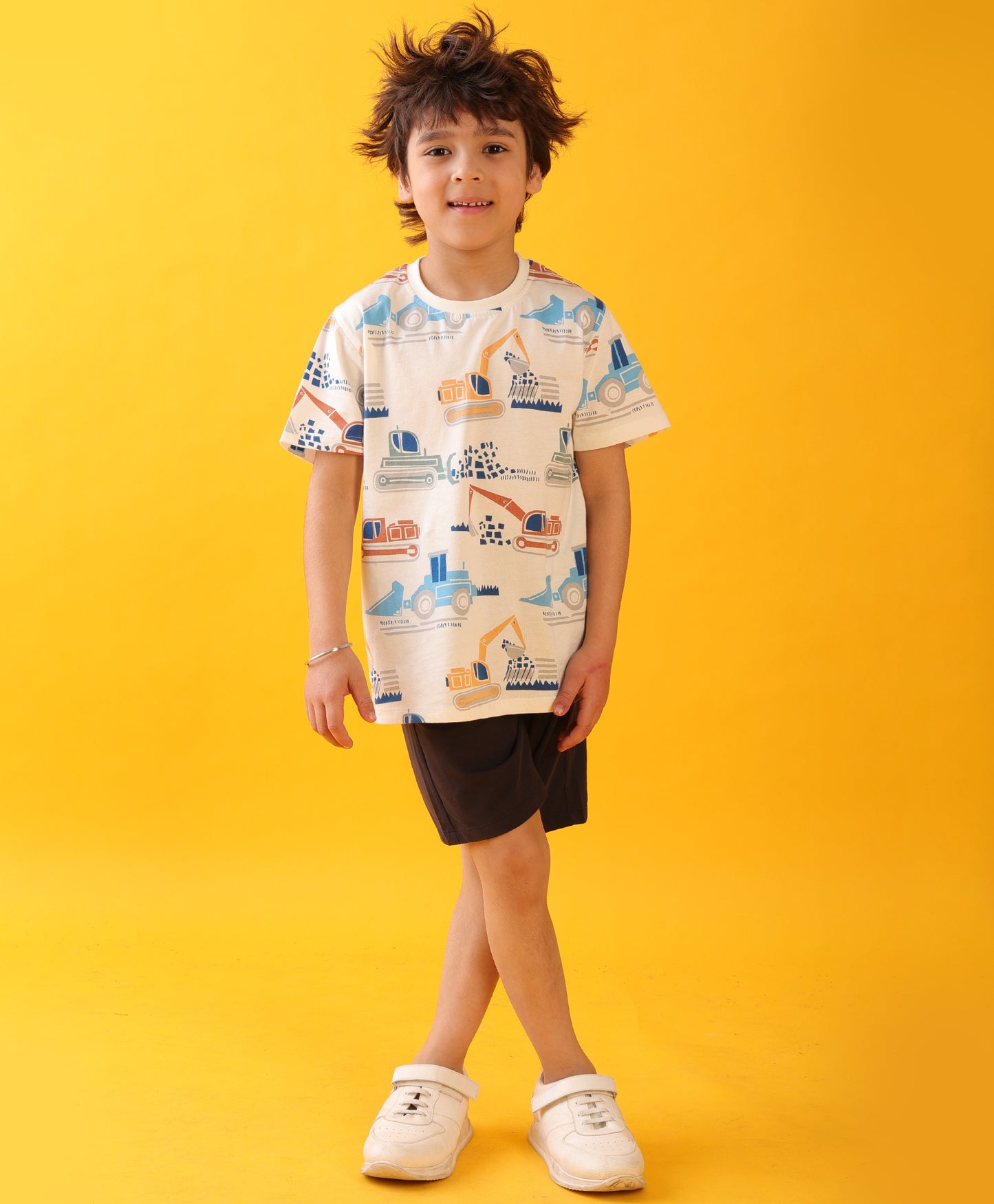 MIGHTY DIGGER BLACK SHORTS SET - WHITE/BLACK