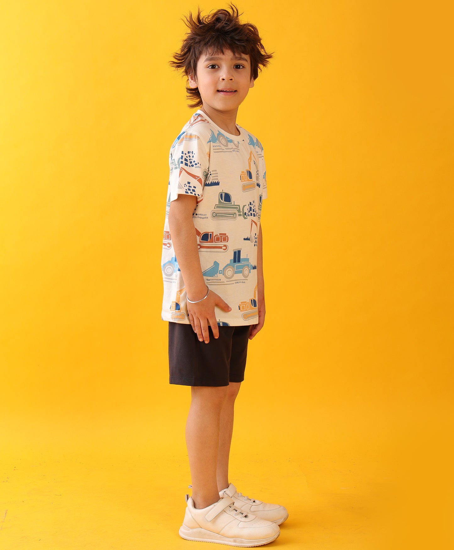MIGHTY DIGGER BLACK SHORTS SET - WHITE/BLACK