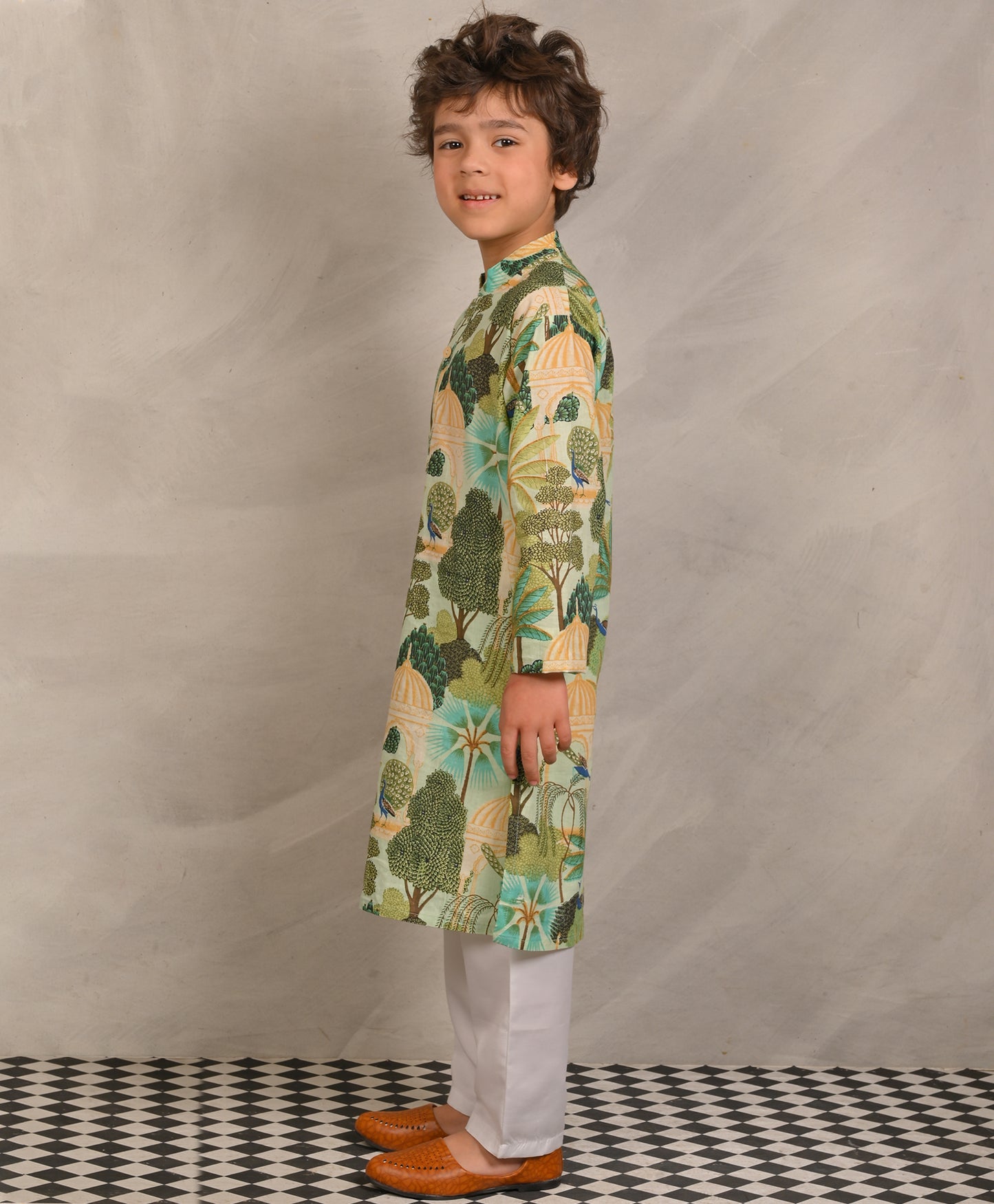 GREEN TEMPLE PURE COTTON KURTA PYJAMA SET - GREEN/WHITE