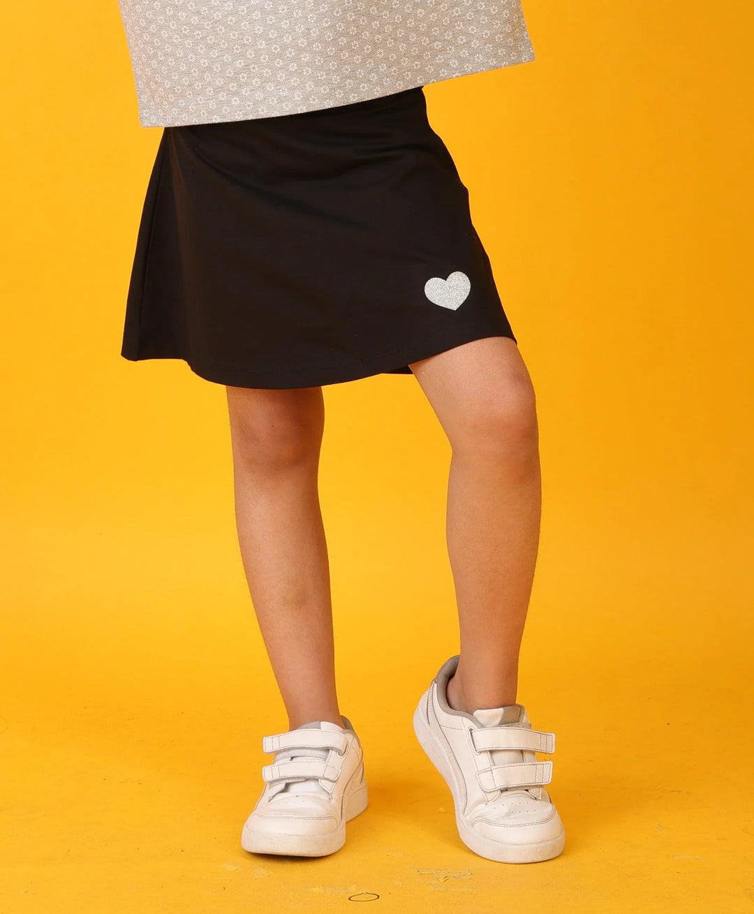BLACK SILVER HEART GIRLS SKIRT - BLACK - Anthrilo 