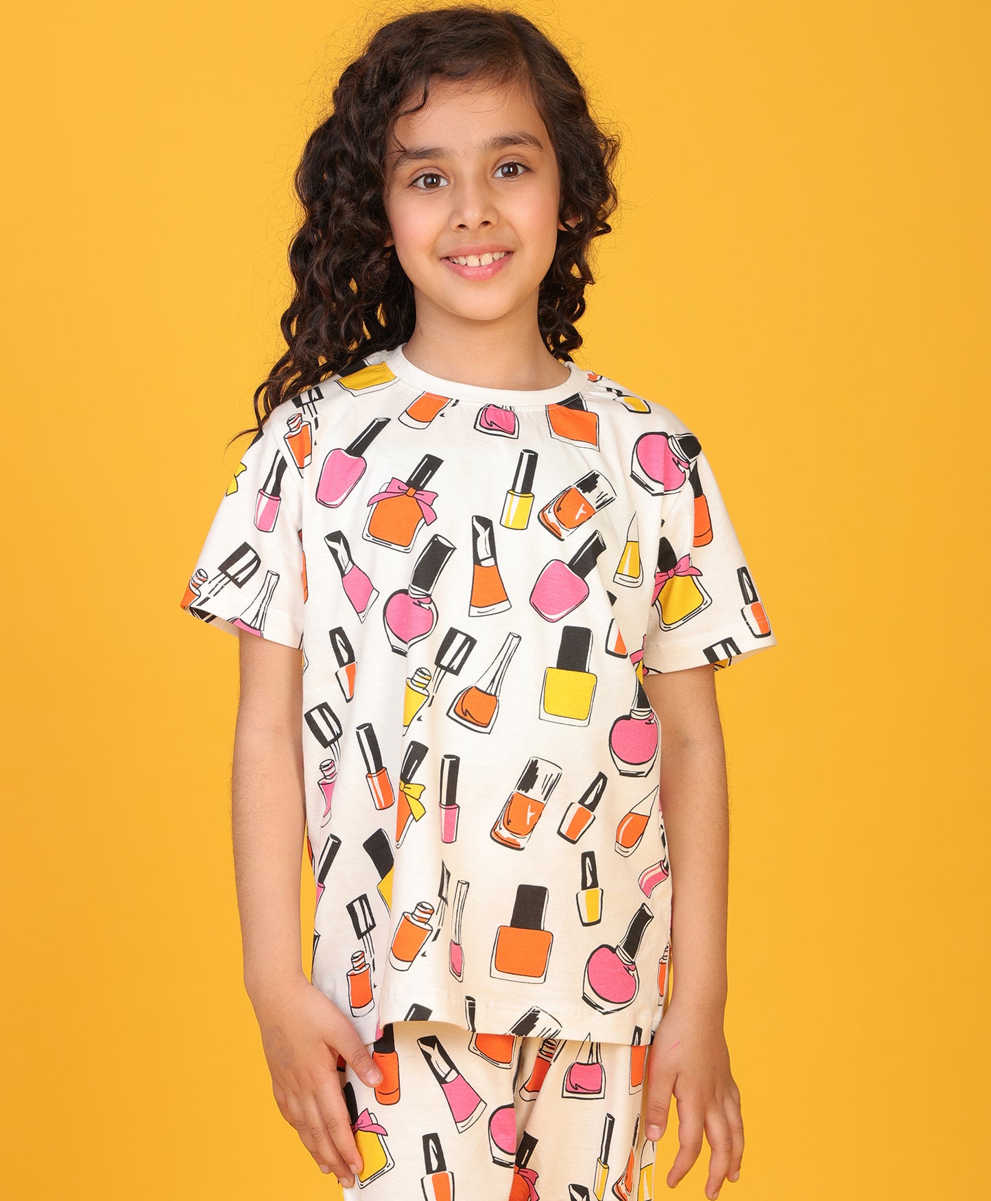 NAIL PAINT SHORT SLEEVE PYJAMA SET - WHITE