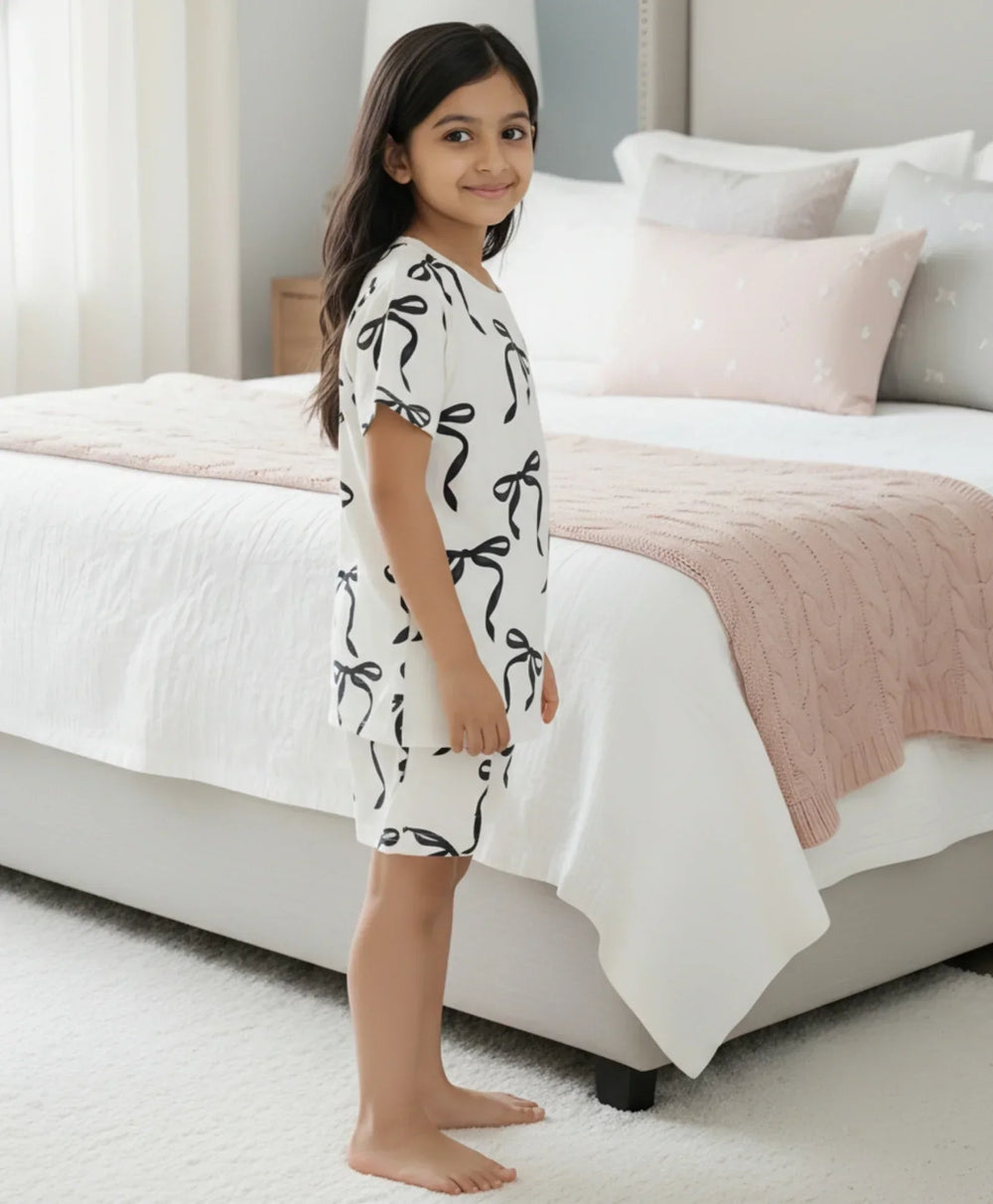 PRETTY BLACK BOW SLEEPWEAR SHORT SET - BLACK - Anthrilo 