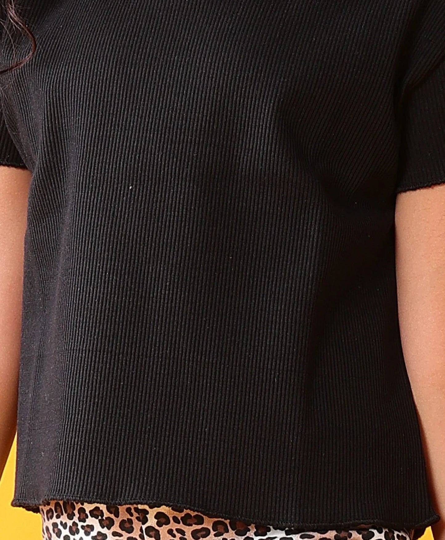 BLACK RIBBED SUMMER TSHIRT LEOPARD LEGGINGS SET - BLACK/PEACH