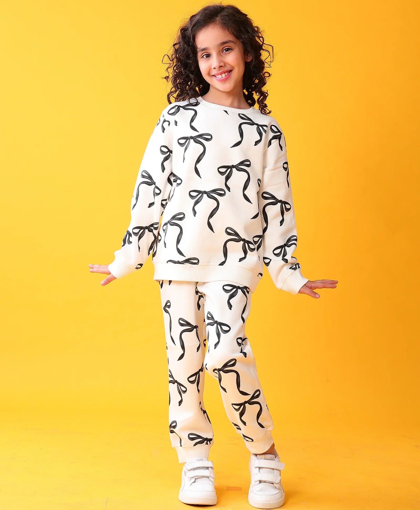 BLACK BOW GIRLS SWEATSHIRT FLEECE JOGGER SET - WHITE