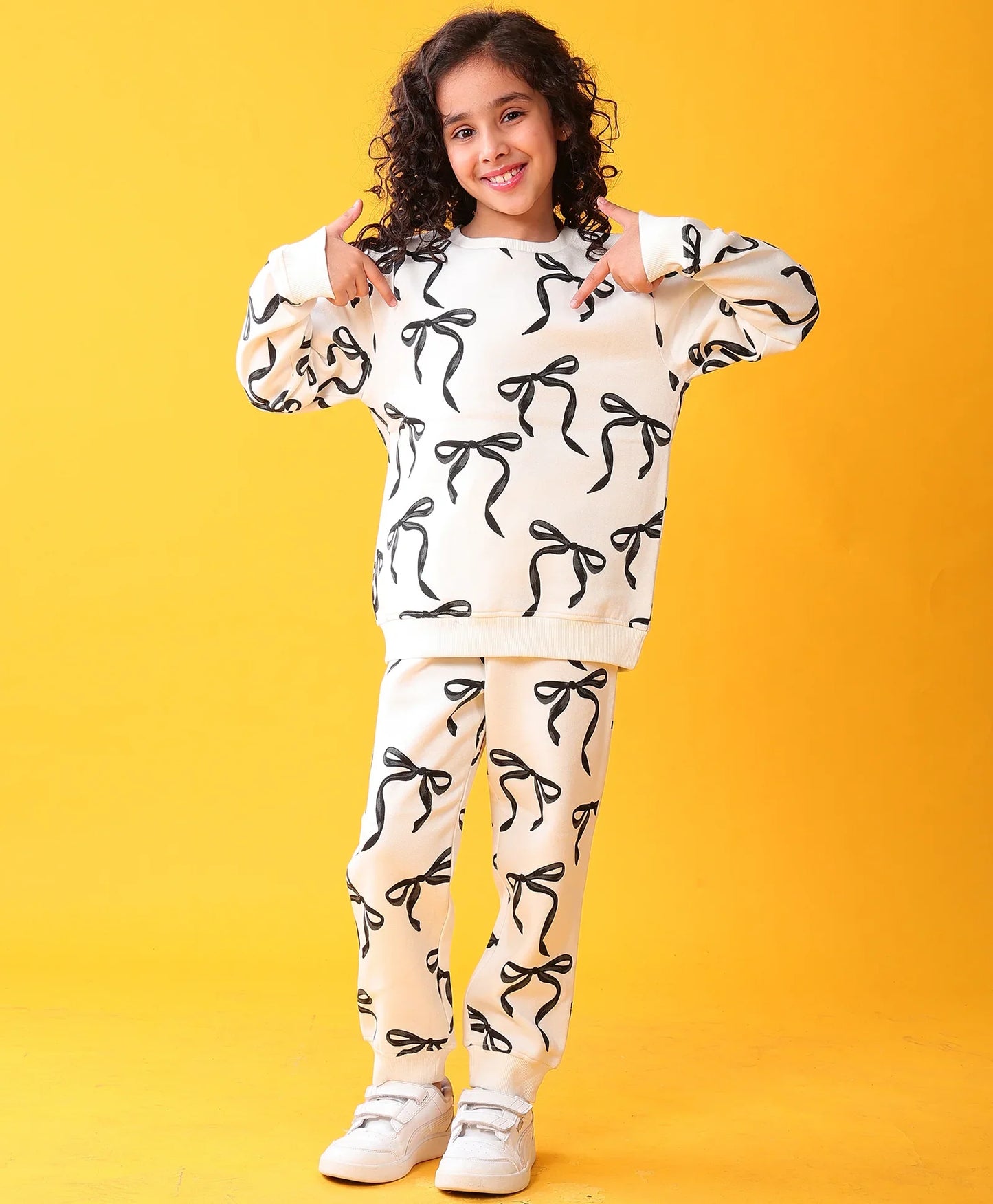 BLACK BOW GIRLS SWEATSHIRT FLEECE JOGGER SET - WHITE