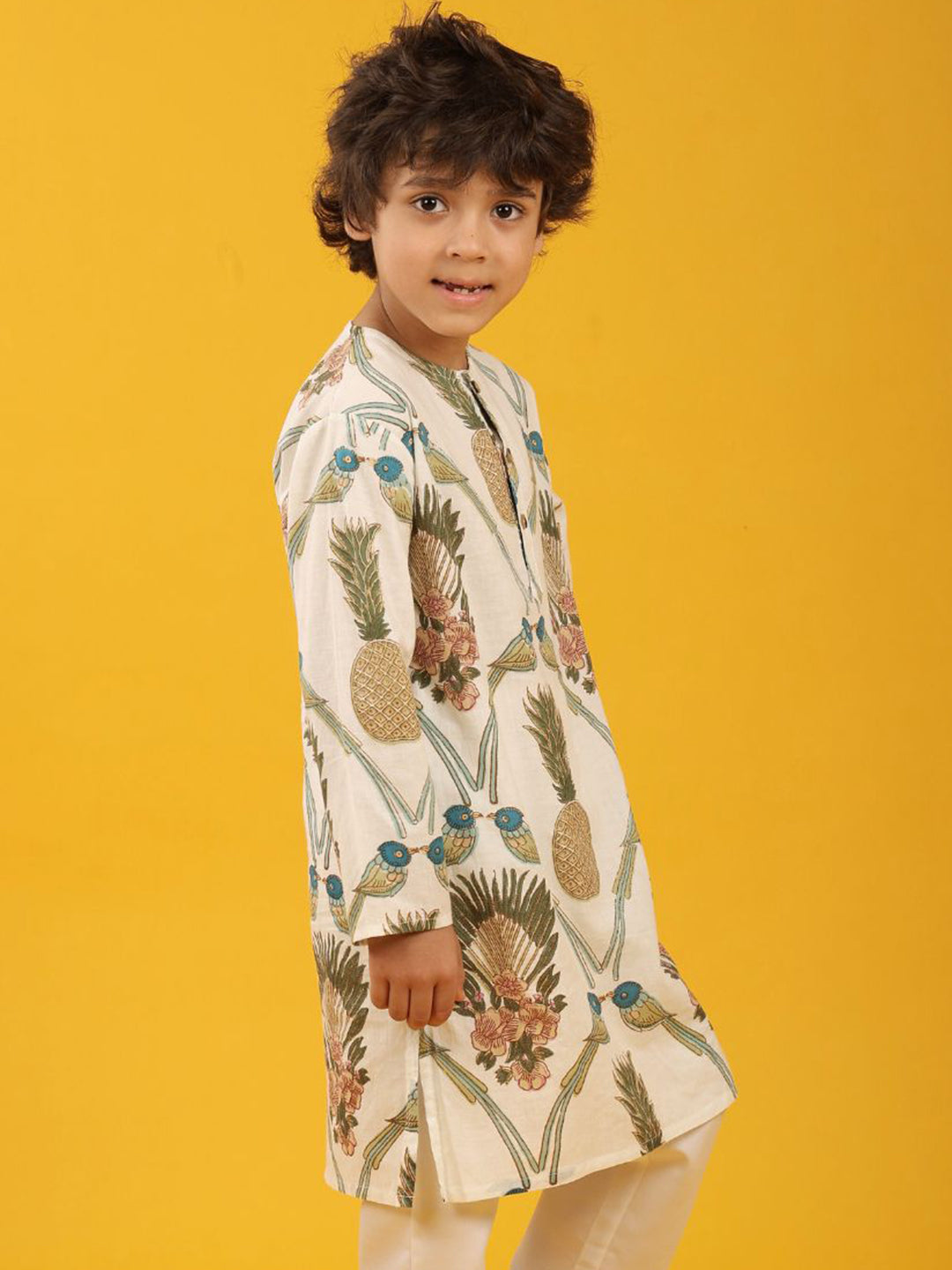 PINEAPPLE PRINT PURE COTTON KURTA - WHITE