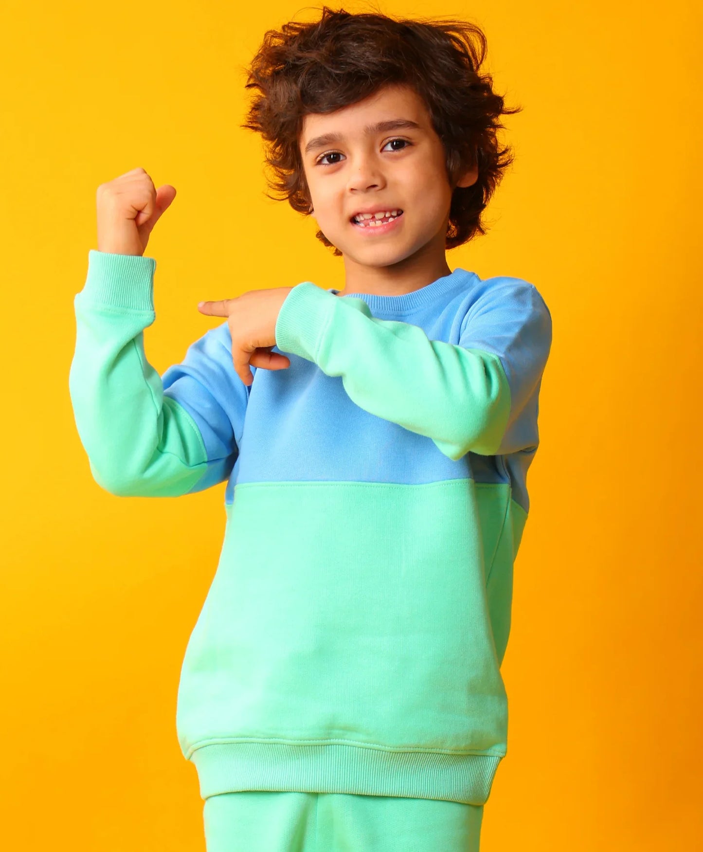 BLUE GREEN IL STYLE BOYS SWEATSHIRT -GREEN/BLUE