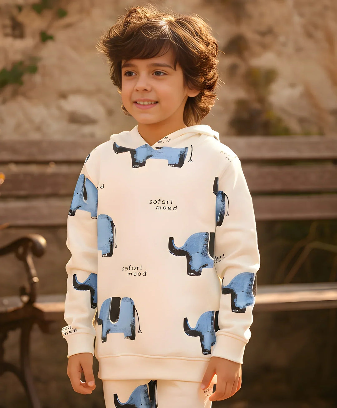 ELEPHANT SAFARI FLEECE HOODIE -OFF WHITE