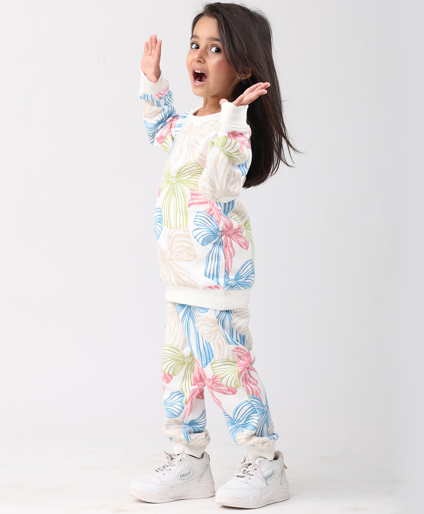 PAINTED BOW GIRLS FLEECE SWEATSHIRT JOGGER SET - WHITE