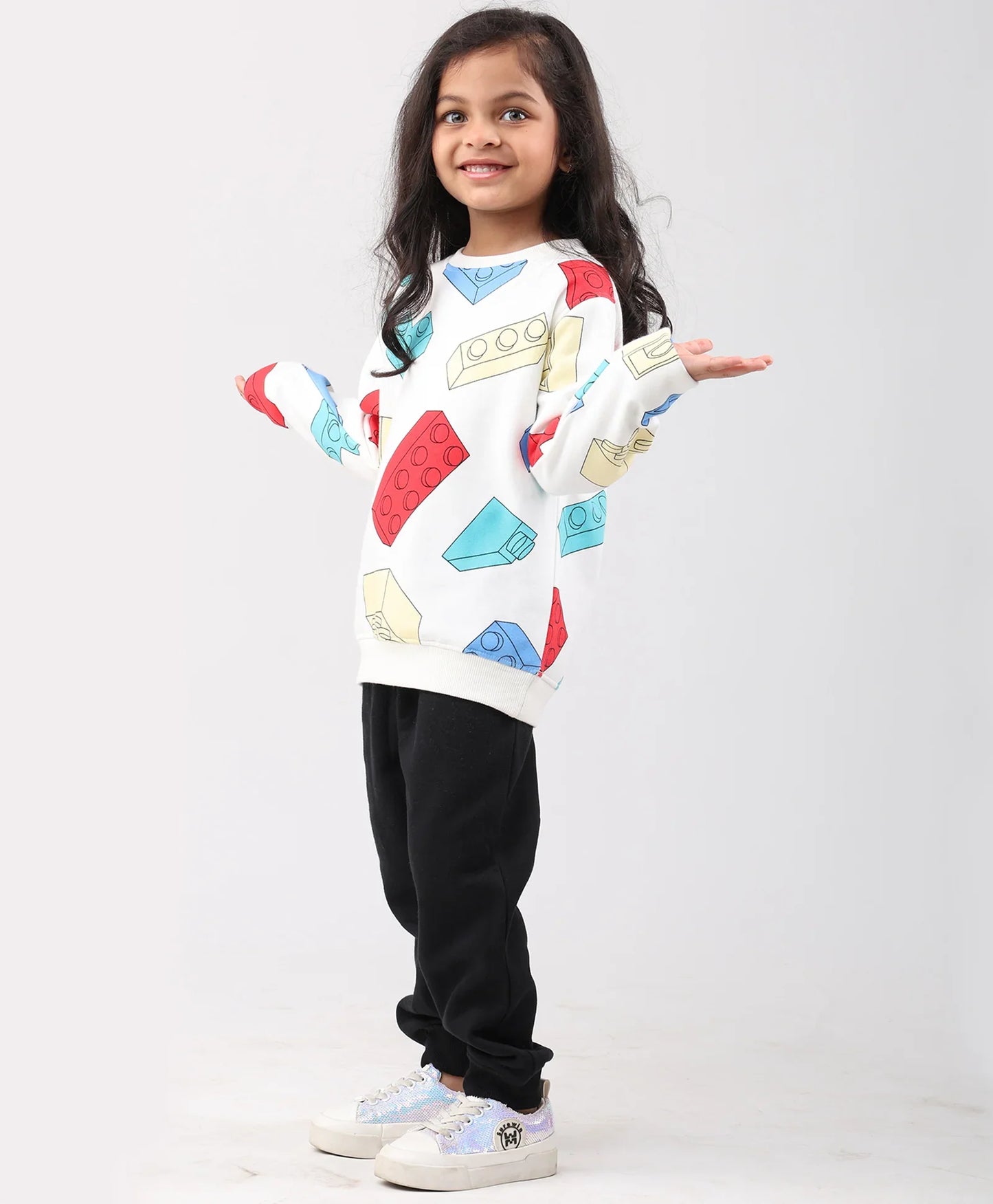 BLOCK BUILDER FLEECE GIRLS SWEATSHIRT BLACK JOGGER SET - OFF WHITE/BLACK