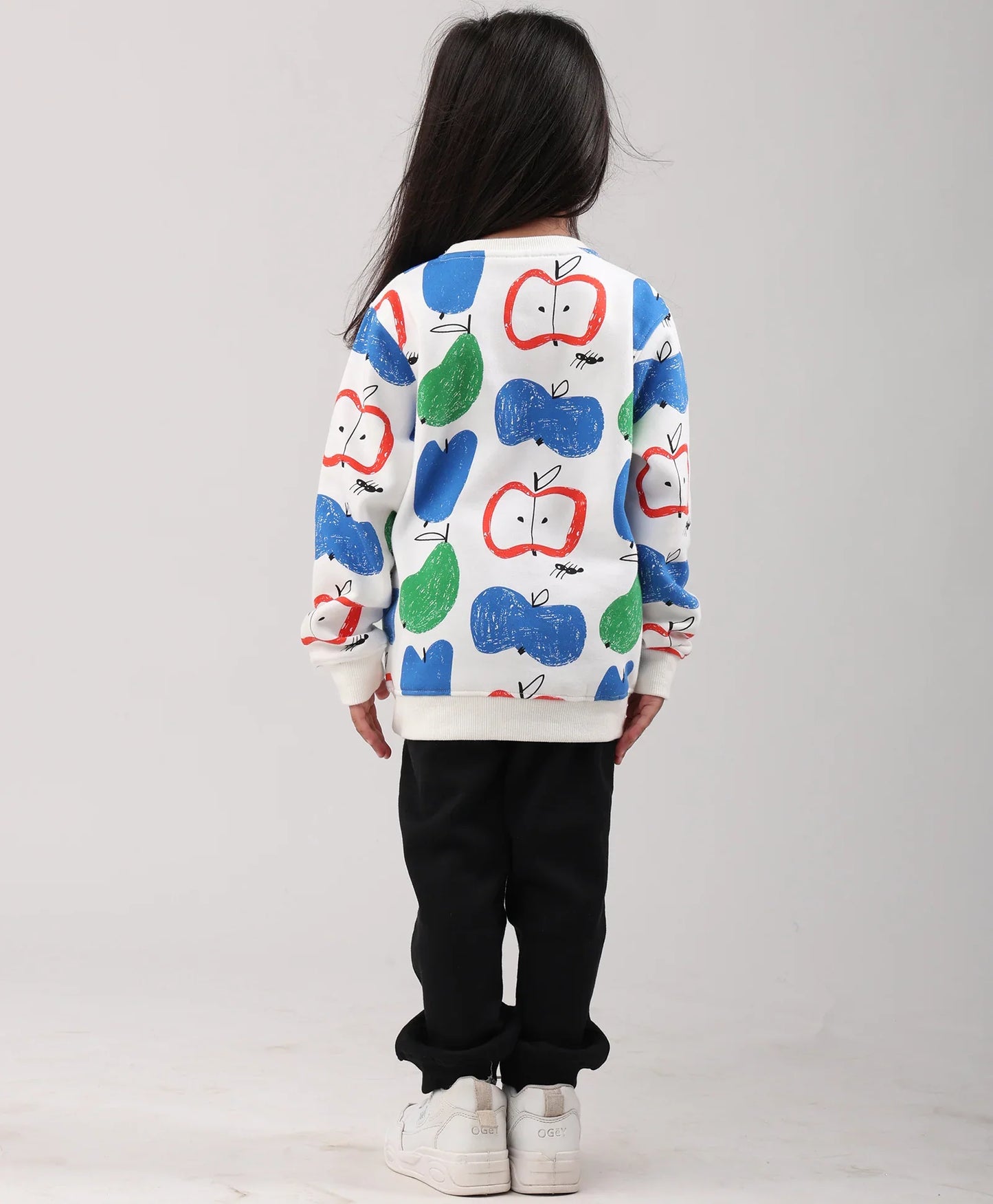 APPLE PEAR GIRLS FLEECE SWEATSHIRT BLACK JOGGER SET - WHITE/BLACK