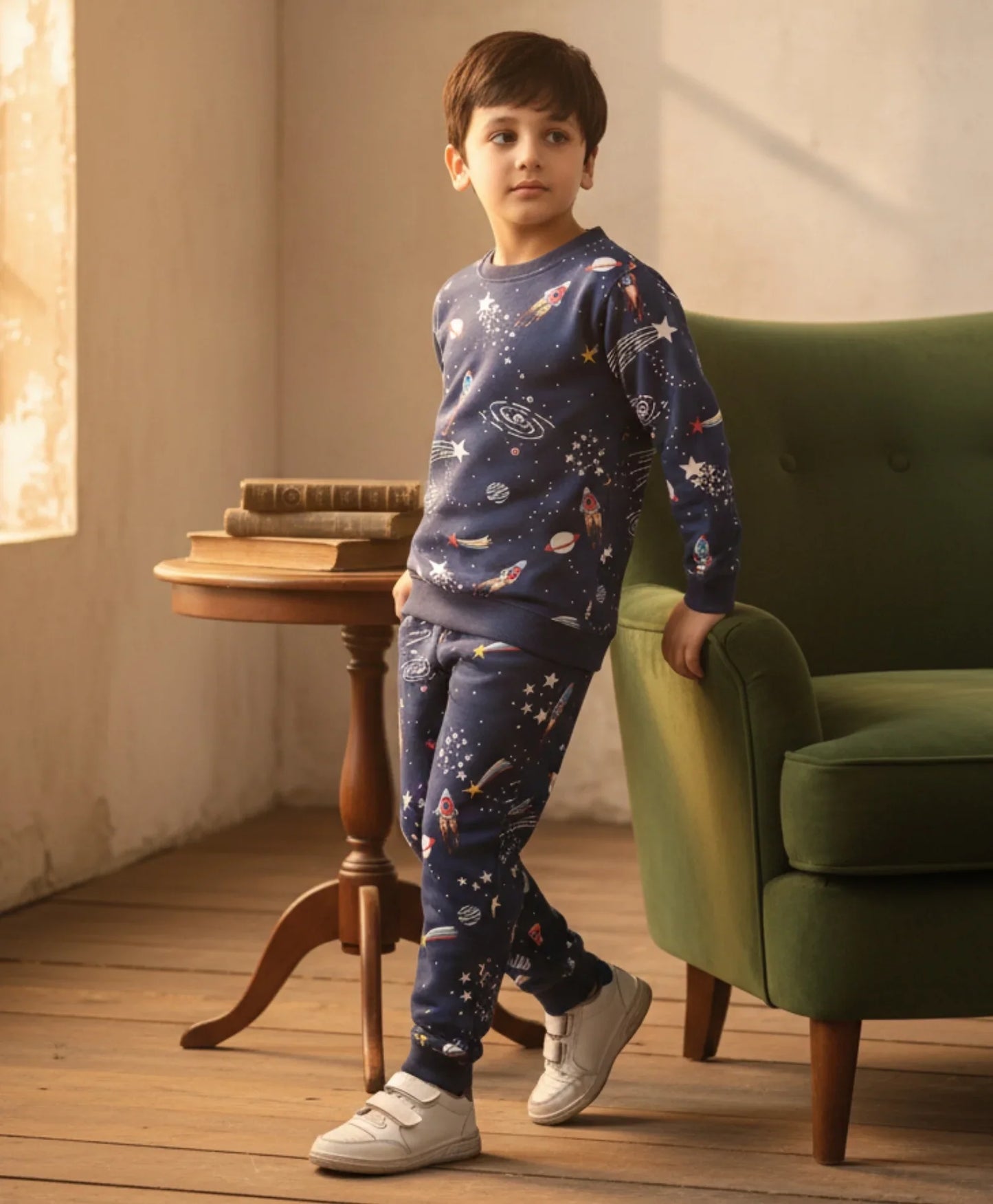 SOLAR DREAMS FLEECE SWEATSHIRT JOGGER SET - NAVY