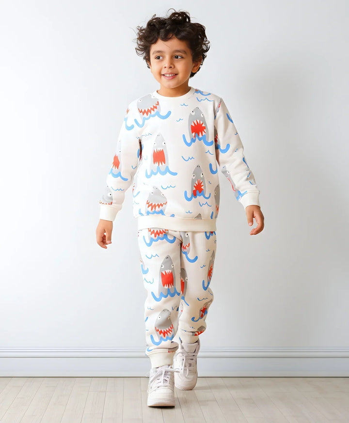 SLEEPY SHARK FLEECE SWEATSHIRT JOGGER SET - OFF WHITE - Anthrilo 