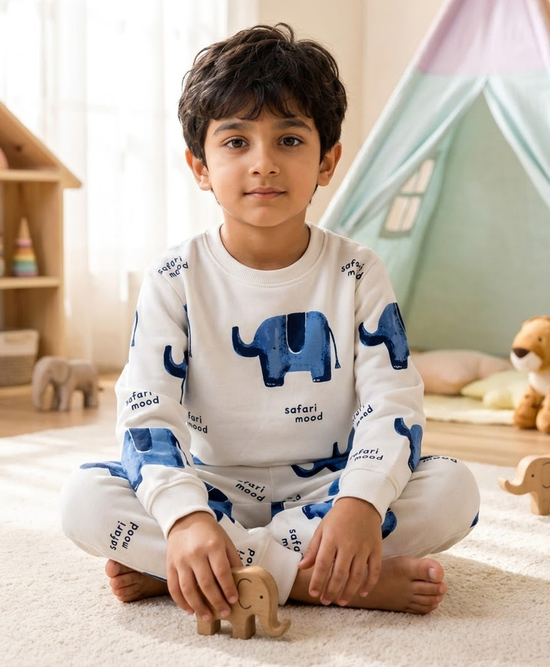 ELEPHANT SAFARI FLEECE SWEATSHIRT JOGGER SET - WHITE
