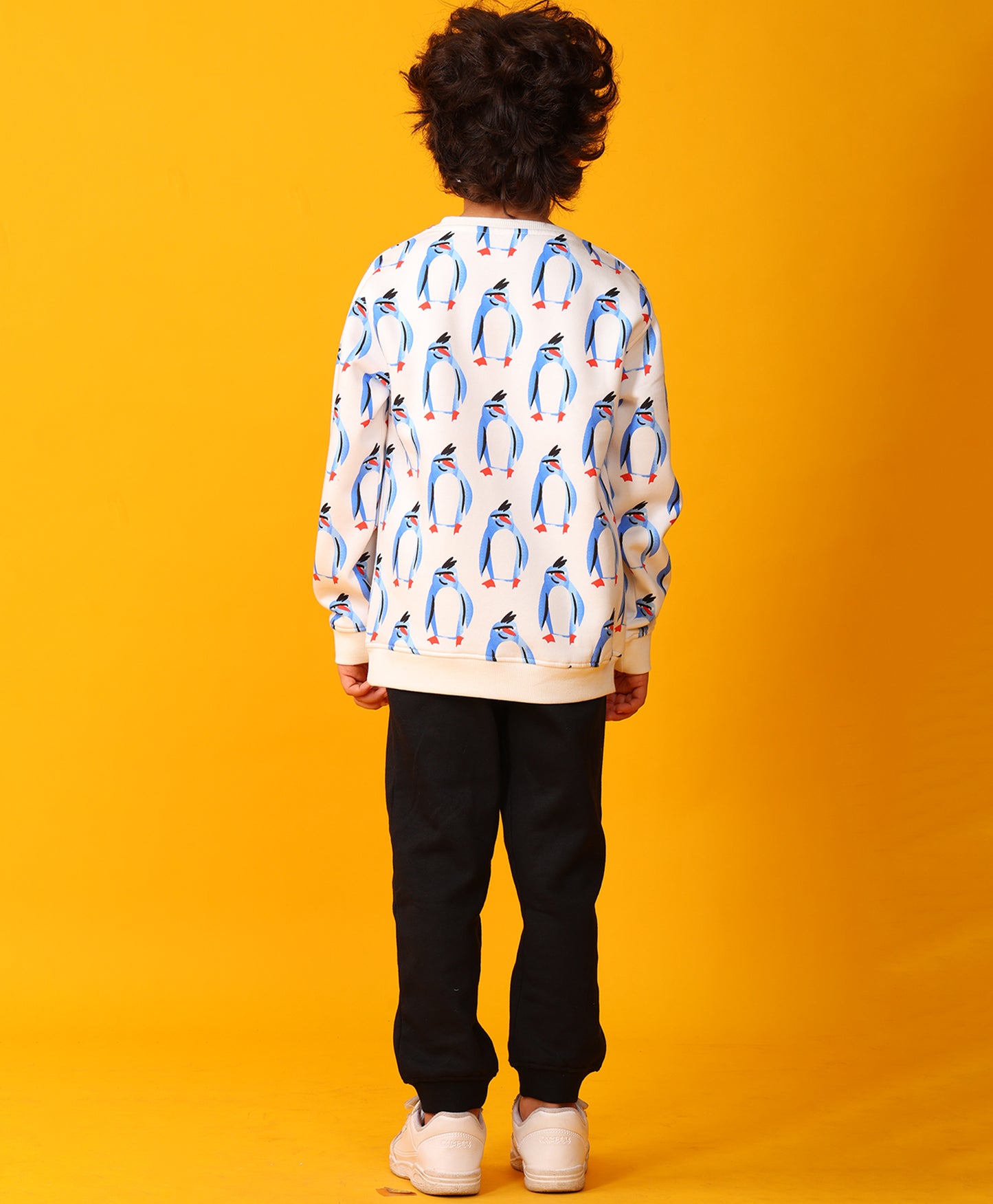 PENGUIN BLACK FLEECE SWEATSHIRT JOGGER SET - WHITE/BLACK