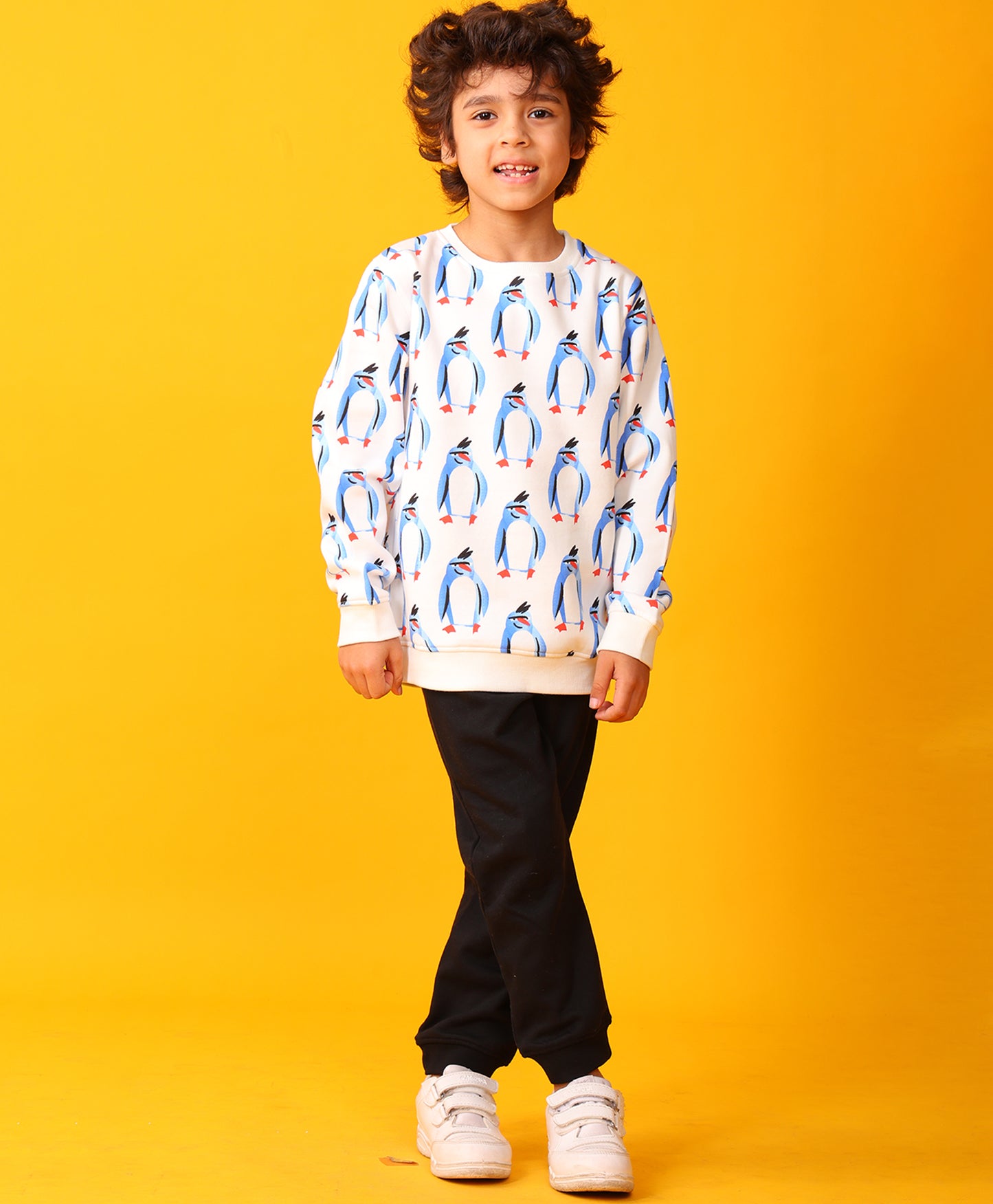 PENGUIN BLACK FLEECE SWEATSHIRT JOGGER SET - WHITE/BLACK