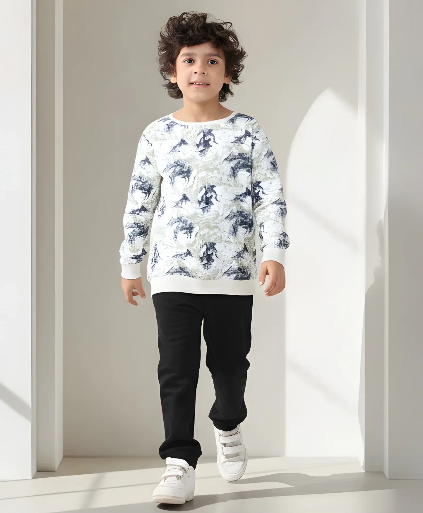 BLUE LIGHTING FLEECE SWEATSHIRT BLACK JOGGER SET - BLUE/BLACK