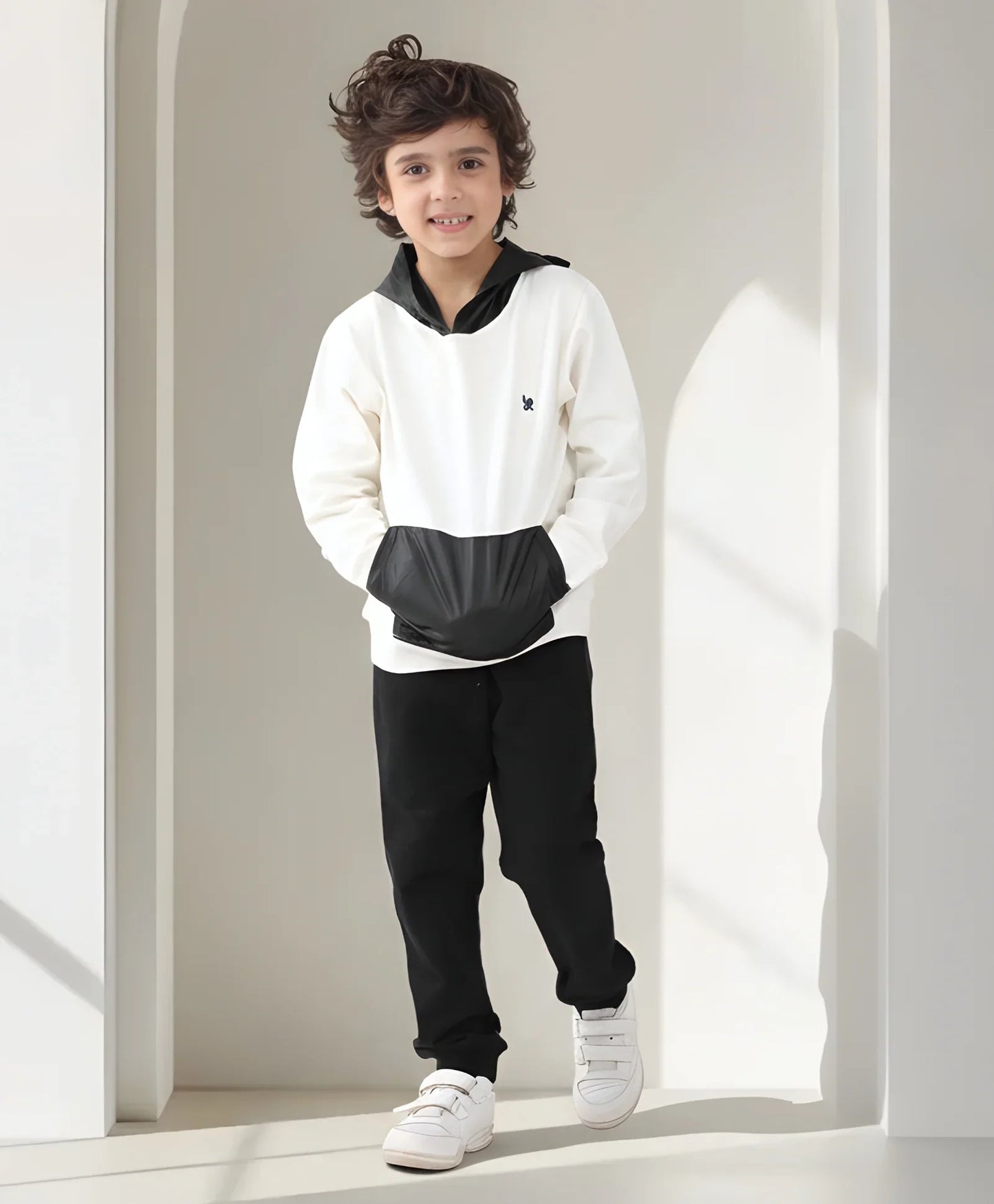WHITE TAFETTA POCKET HOODIE BLACK JOGGER SET - WHITE/BLACK