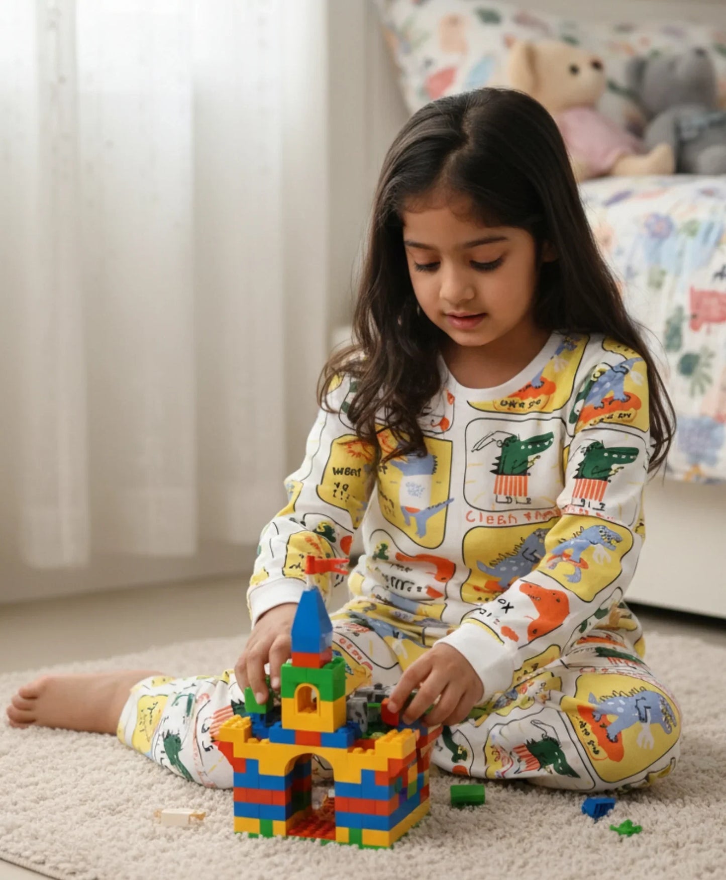 DINOSAUR STAMP GILRS LONG SLEEVE PYJAMA SET - WHITE