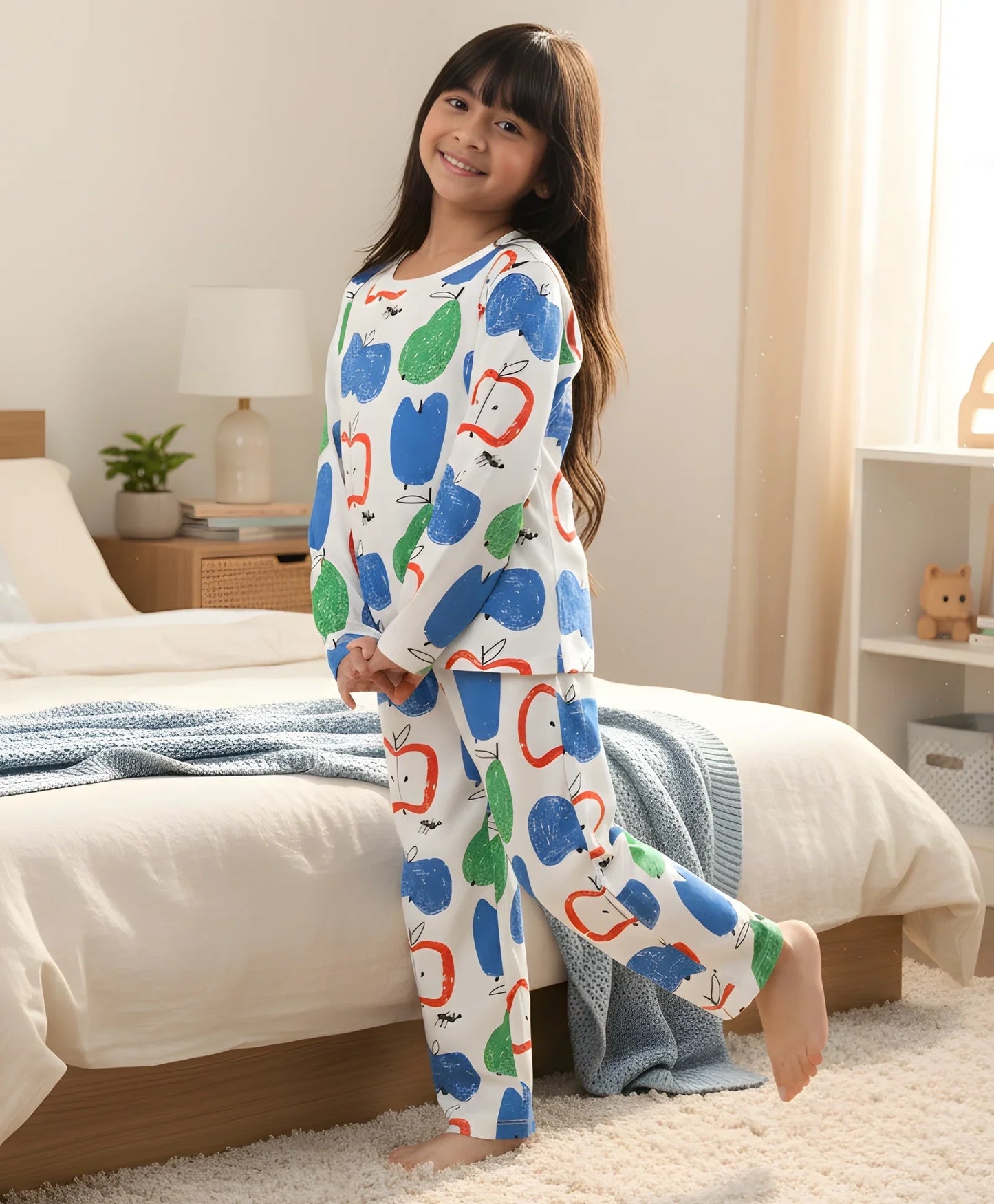 APPLE PEAR GIRLS LONG SLEEVE PYJAMA SET - WHITE