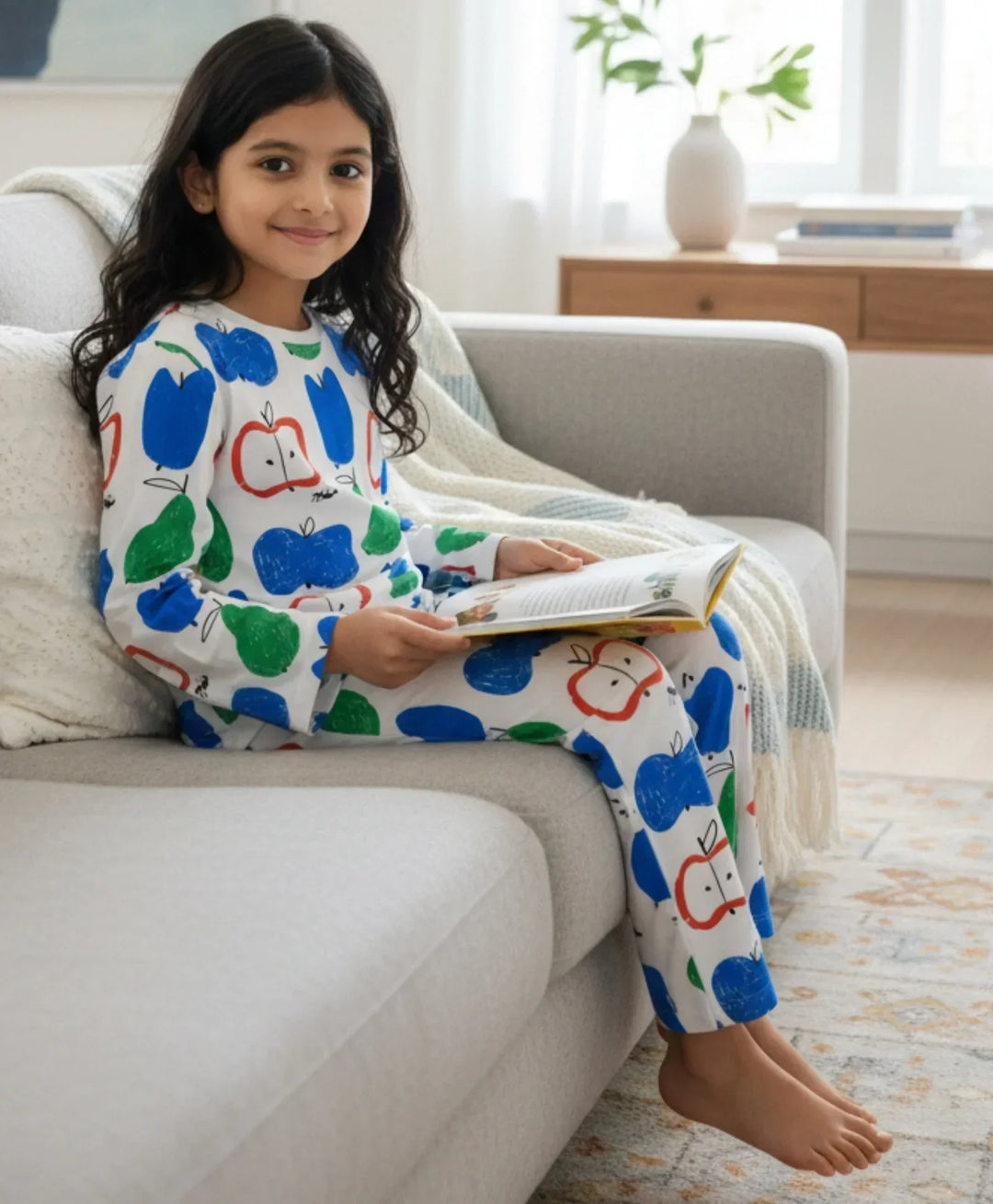 APPLE PEAR GIRLS LONG SLEEVE PYJAMA SET - WHITE - Anthrilo 