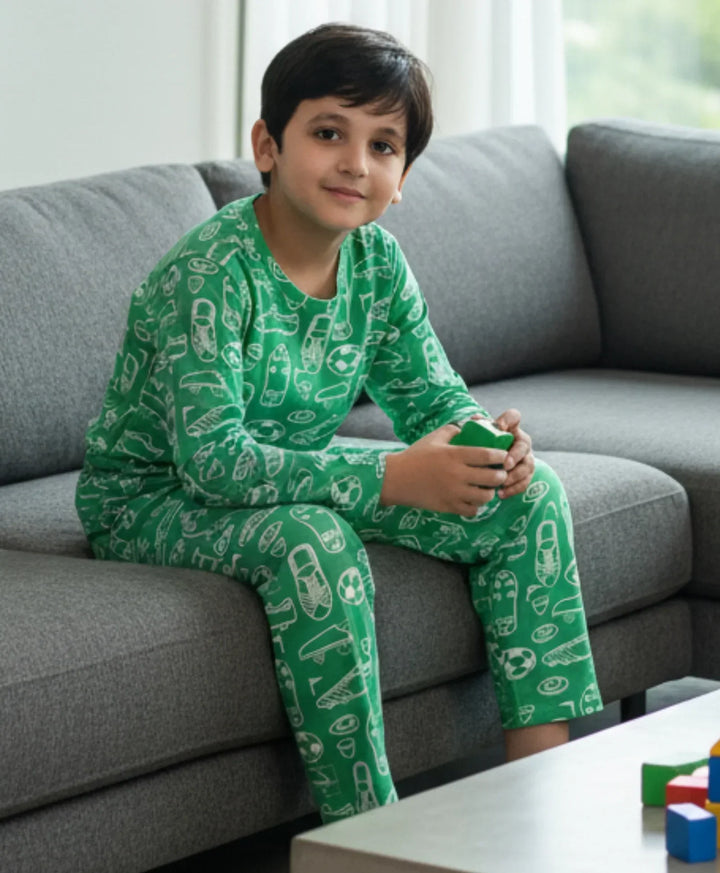 FOOTBALL SHOES GREEN LONG SLEEVE PYJAMA SET - GREEN - Anthrilo 