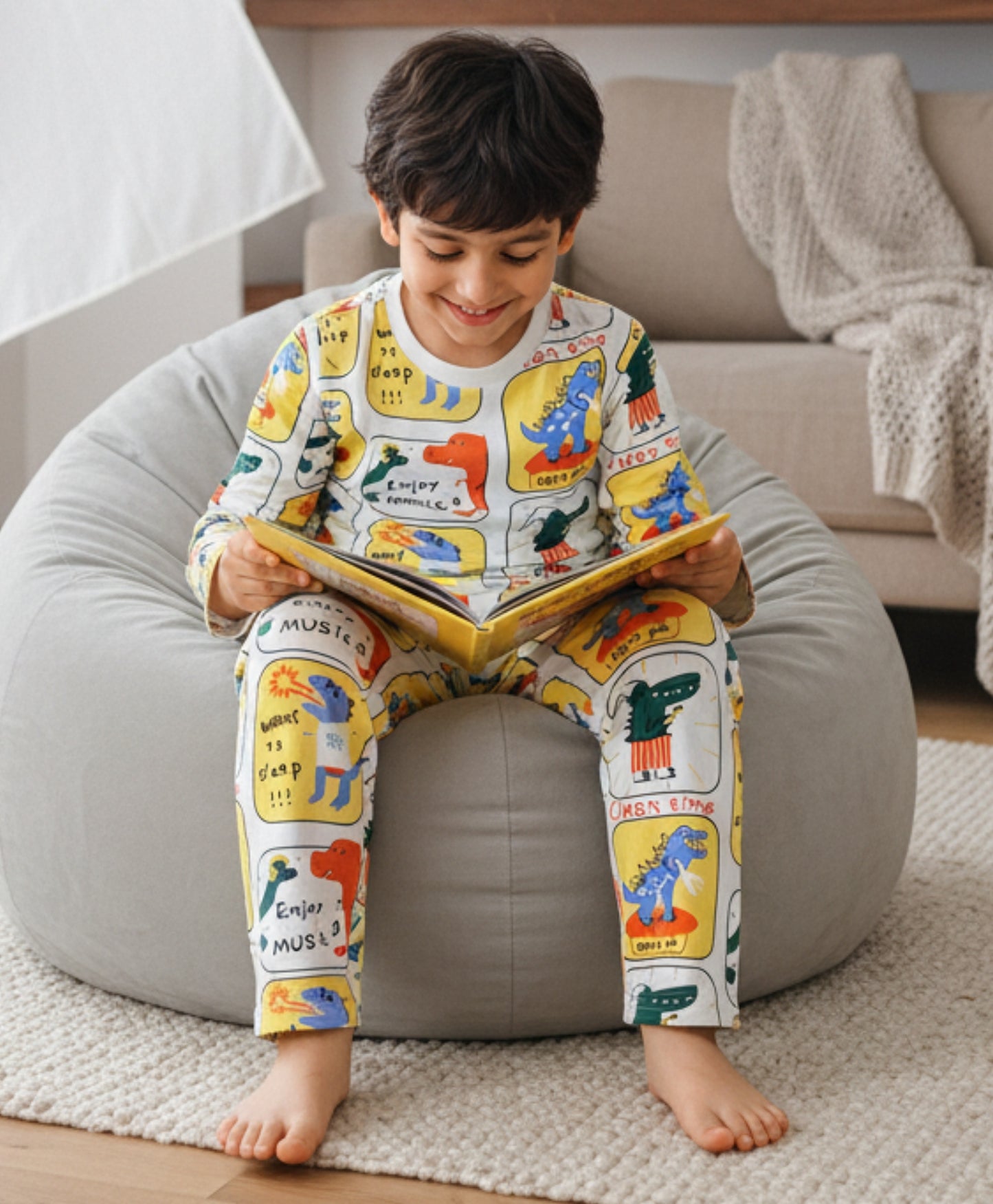 DINOSAUR STAMP LONG SLEEVE PYJAMA SET -WHITE