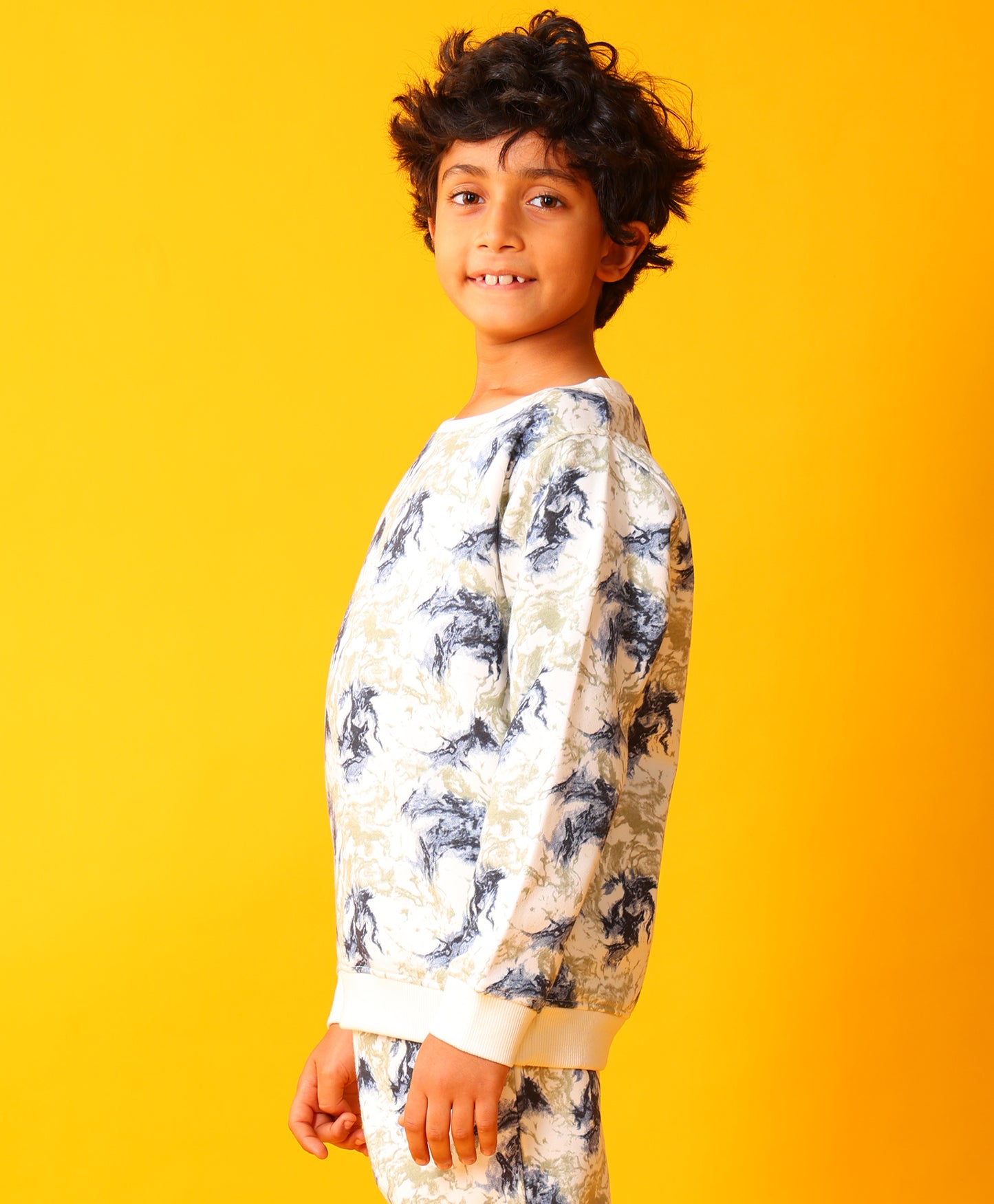 BLACK BLUE LIGHTING BOYS FLEECE SWEATSHIRT - BLUE